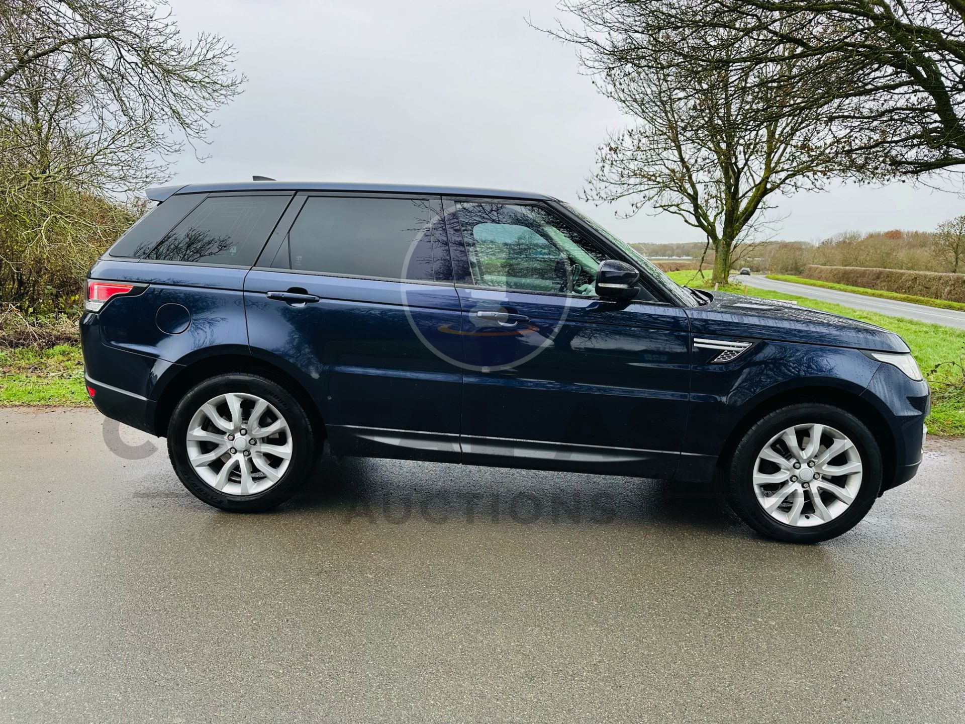 (ON SALE) RANGE ROVER SPORT *HSE EDITION* *AUTOMATIC / COMMANDSHIFT* - 2018 MODEL - NO VAT!!! - Image 16 of 41