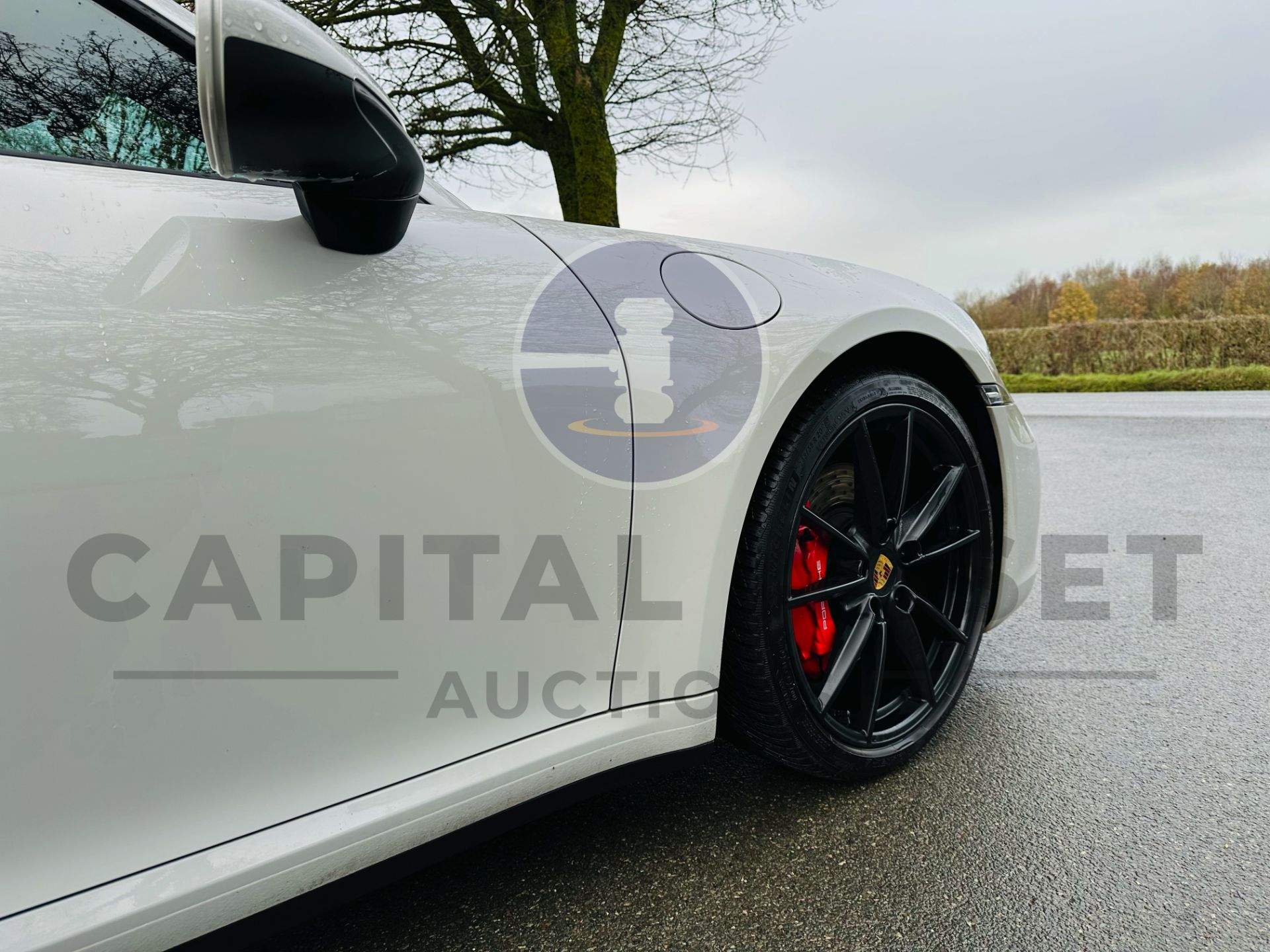 PORSCHE 911 CARRERA S *2 DOOR CABRIOLET* (2019- 992 FACELIFT MODEL) 3.0 V6 - AUTO PDK *MASSIVE SPEC* - Image 15 of 49