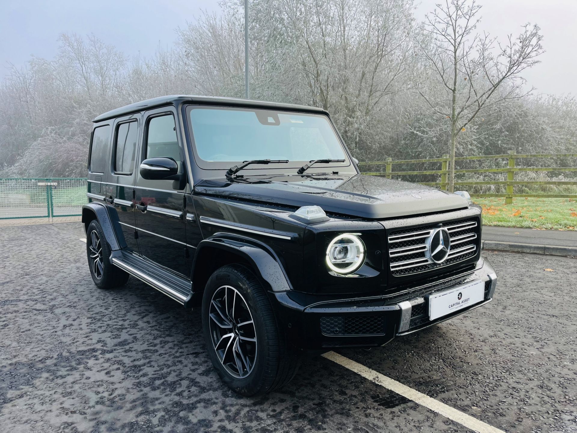MERCEDES G400d AMG-LINE PREMIUM PLUS (72 REG) 1 OWNER WITH ONLY 9500 MILES - GREAT SPEC - Image 3 of 45