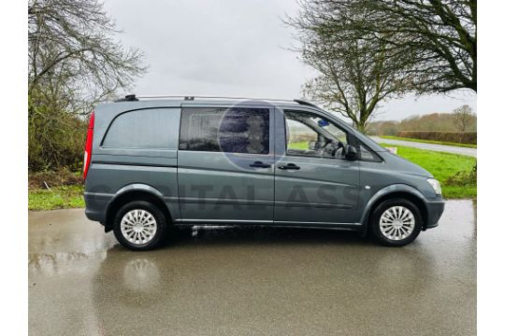 MERCEDES VITO 116CDI AUTO SPORTY 5 SEATER DUALINER / COMBI / CREW VAN - 61 REG -AIR CON - GREAT SPEC - Image 10 of 28