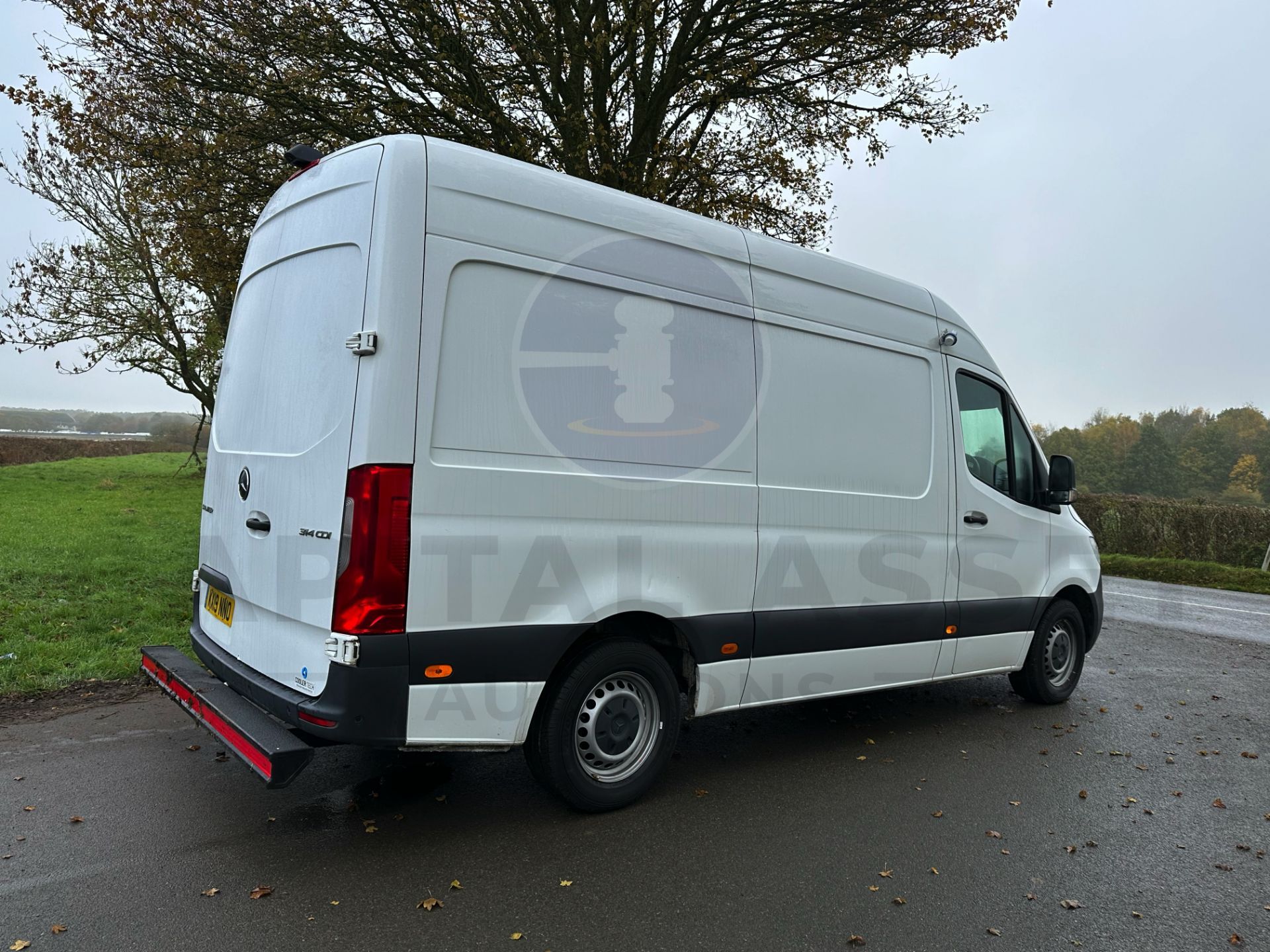 MERCEDES-BENZ SPRINTER 314 CDI *MWB - REFRIGERATED VAN* (2019 - FACELIFT MODEL) *OVERNIGHT STANDBY* - Image 16 of 45