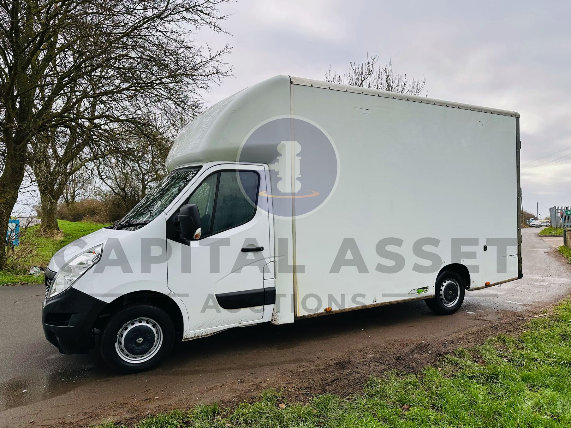 (On Sale) RENAULT MASTER LL35 *LWB - LOW LOADER / LUTON BOX VAN* (2018 - EURO 6) 2.3 DCI - 6 SPEED - Image 5 of 25