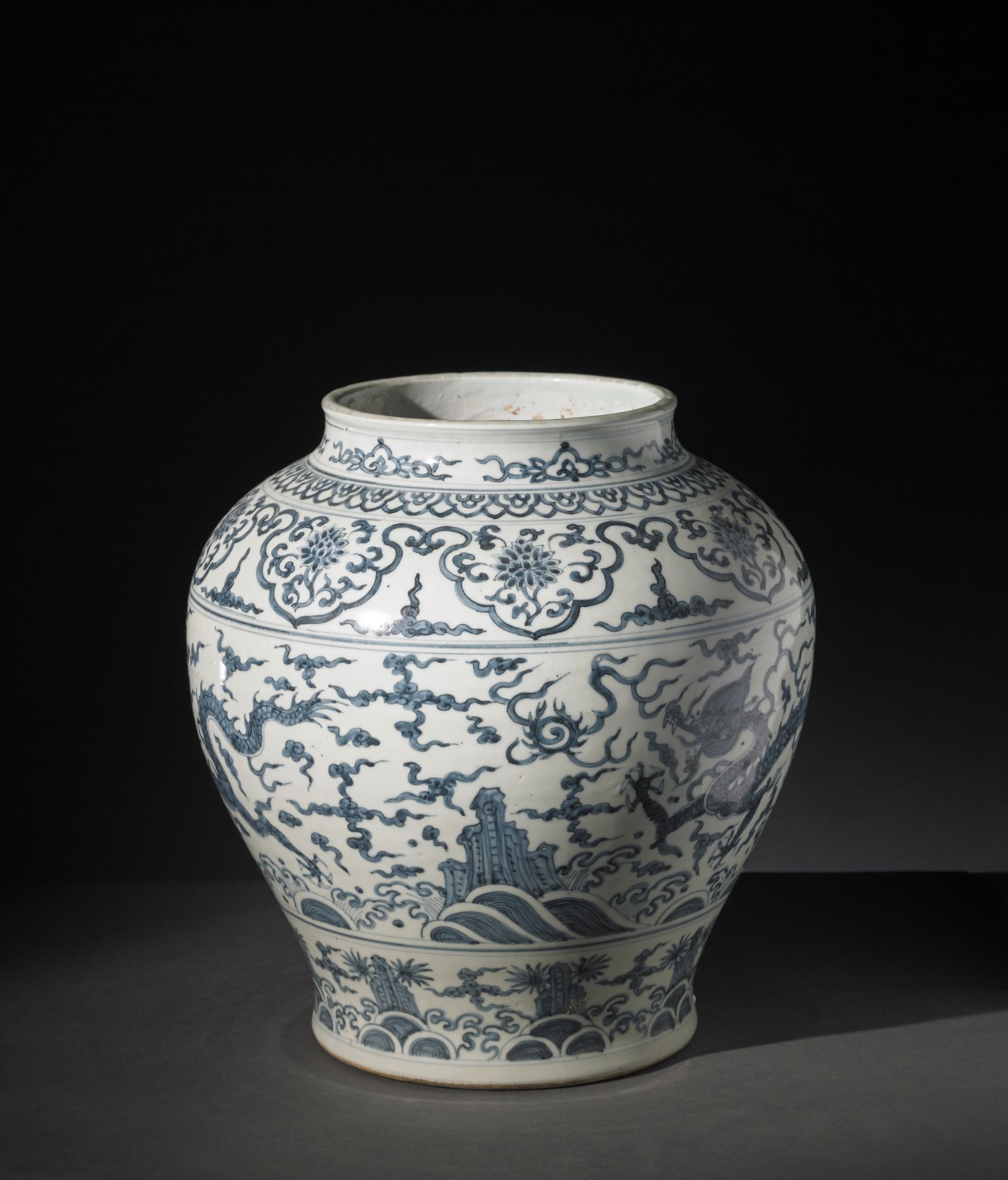 Arte Cinese Large blue and white jarChina, Ming dynasty, 16th century or later . - Image 3 of 4