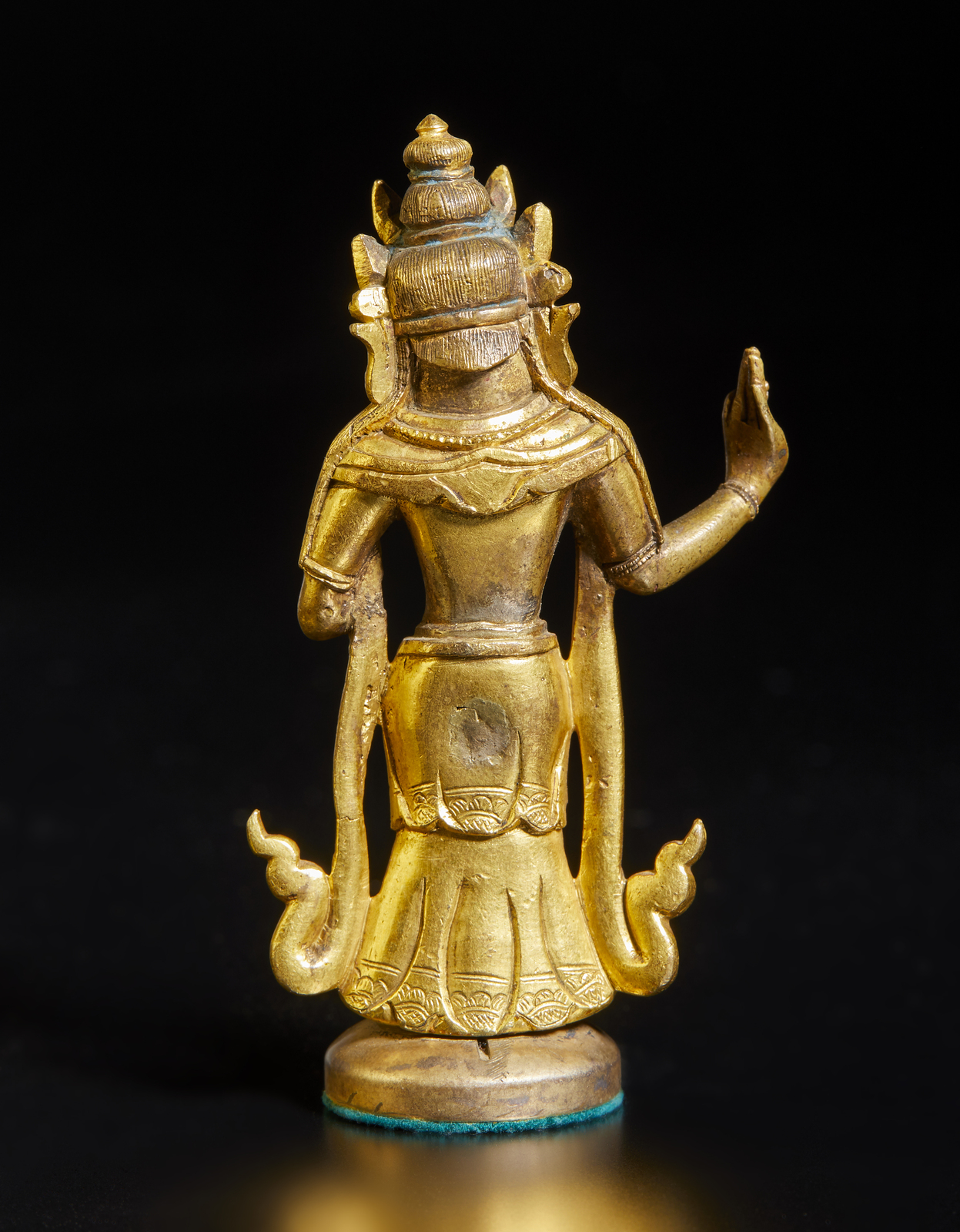 Arte Cinese A gilt bronze figure of standing Guanyin China, Qing dynasty, 18th century . - Image 3 of 3