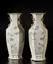 Arte Cinese A pair of porcelain faceted vases painted with birds on tree branches and insciptions C