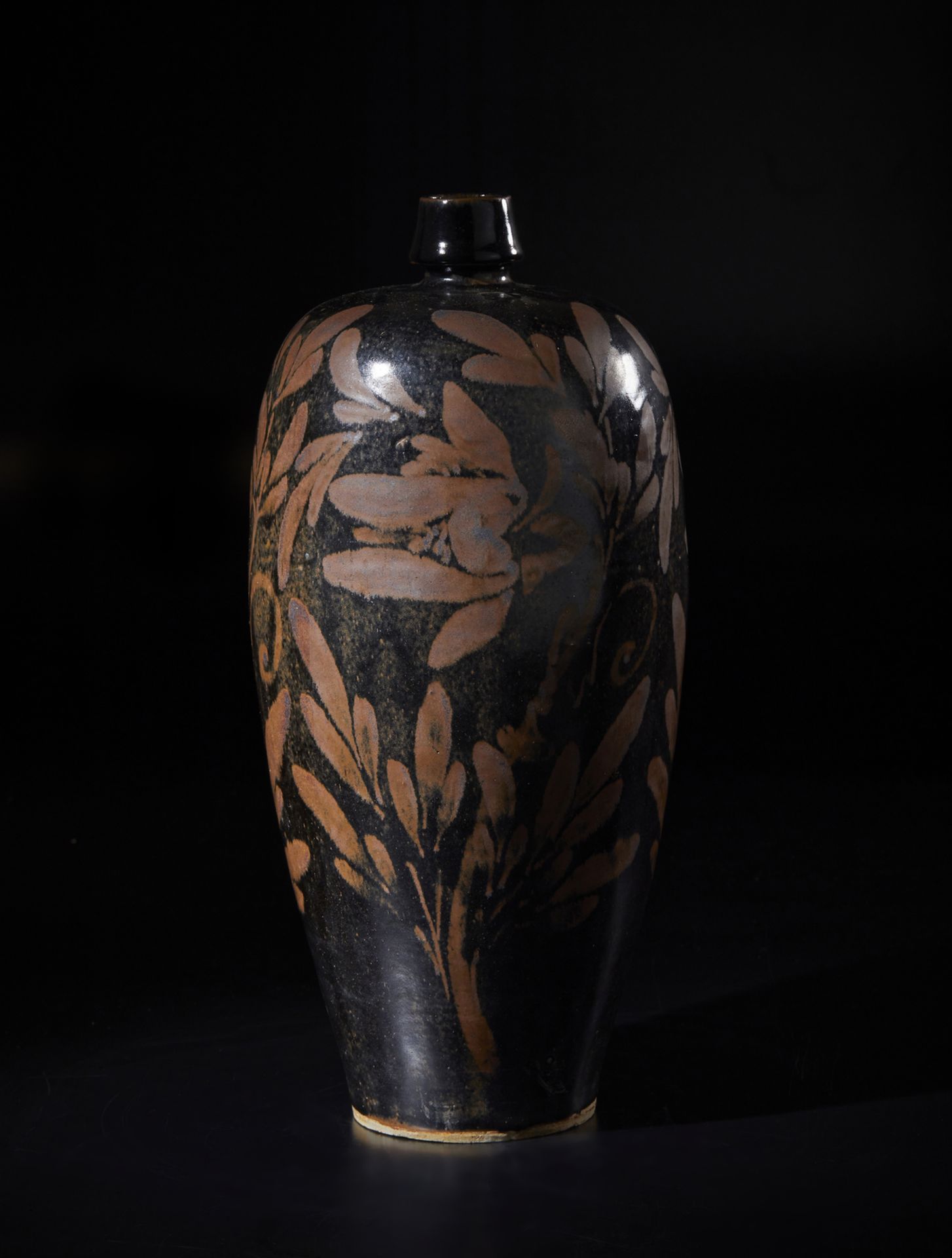 Arte Cinese  A Henan ware meiping pottery vaseChina, 20th century . - Bild 2 aus 3