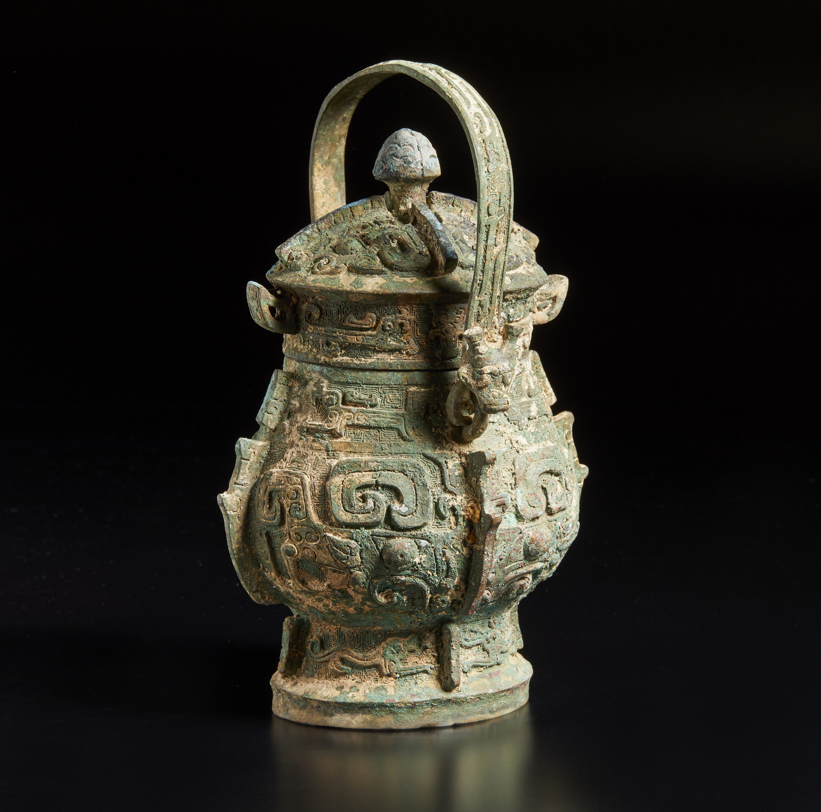 Arte Cinese A bronze ritual Hu vesselChina, 19th century.