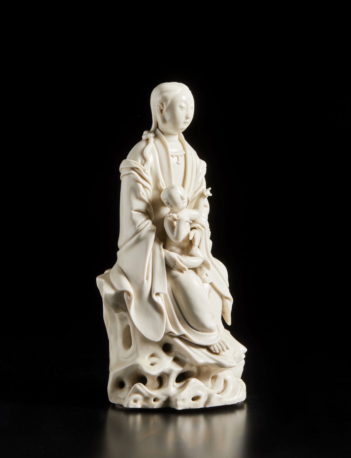 Arte Cinese  A Dehua porcelain Guanyin standing figureChina, Qing dynasty, 19th century. - Bild 2 aus 3