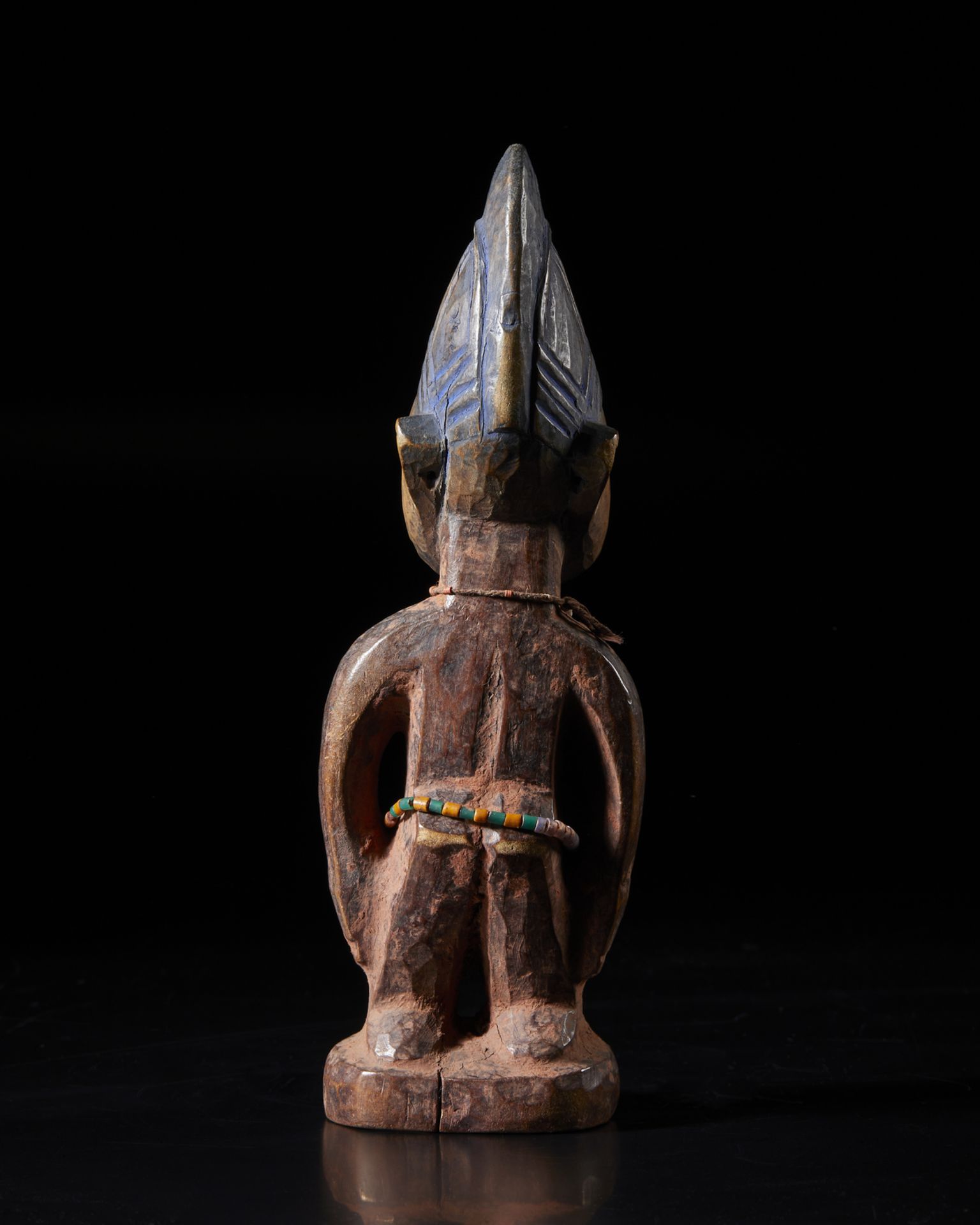 Arte africana Nigeria, Yoruba. Ibeji figure.Wood beads and traces of pigments. Early 20th c. . - Image 4 of 5
