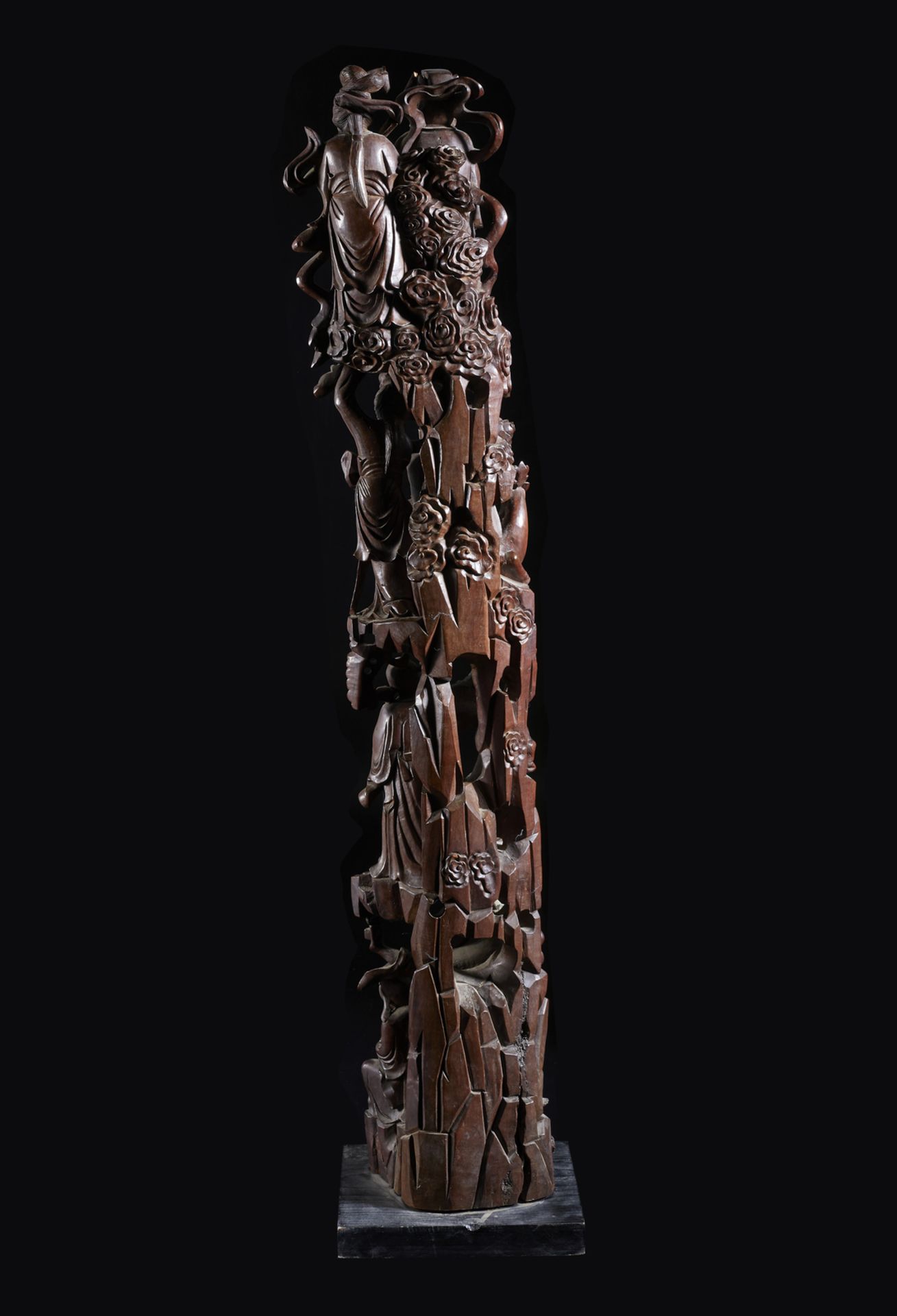 Arte Cinese A large carved hard wood timber depicting a group of Taoist deitiesChina, early 20th ce - Image 4 of 8