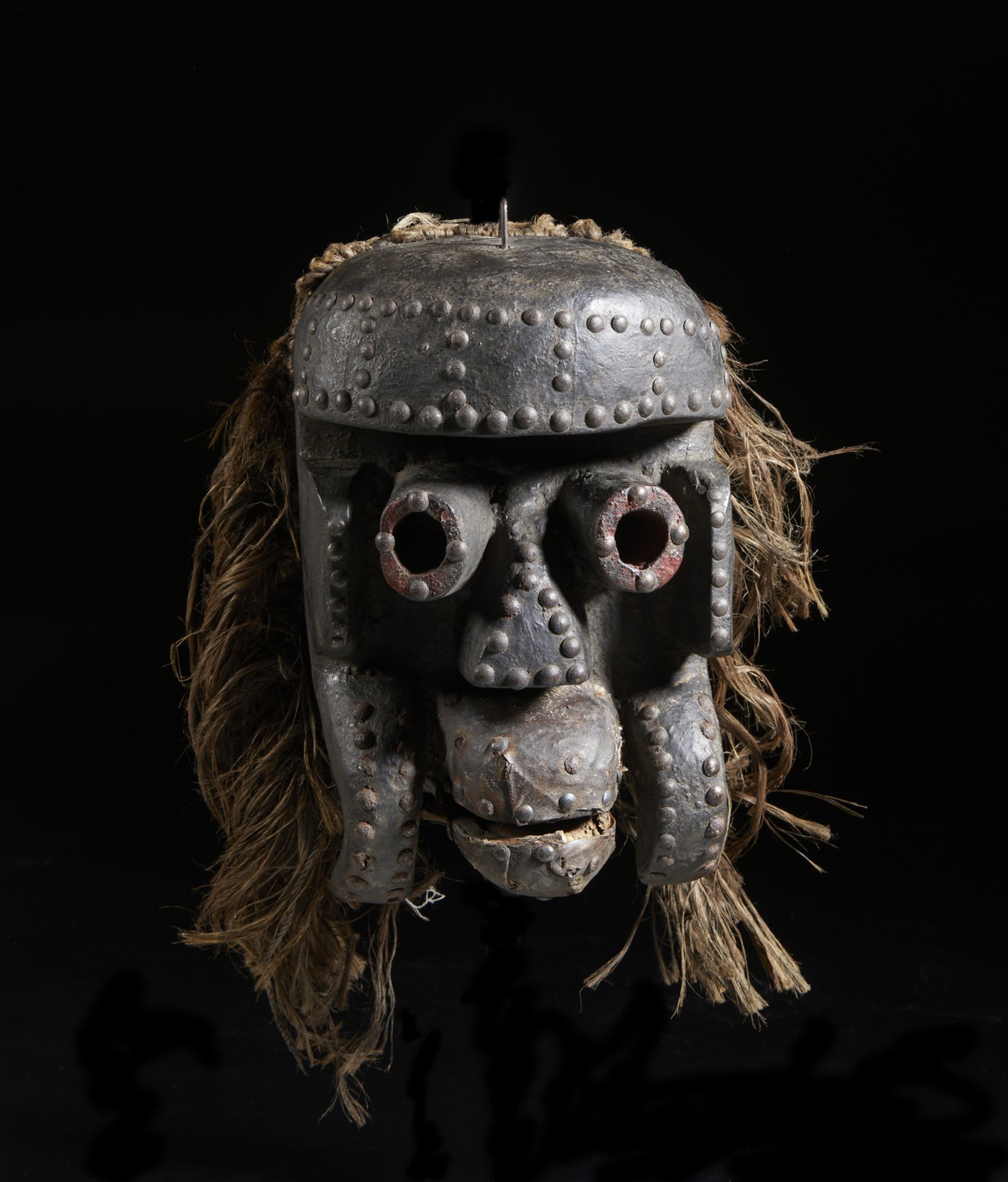 Arte africana Ivory Coast, Wè ( Guerè ) or BeteMask with movable jaw made of wood and leather.Wood, - Image 3 of 5