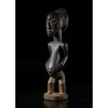 Arte africana Democratic Republic of Congo, Hemba. Figure of an ancestor. Wood with dark patina. La