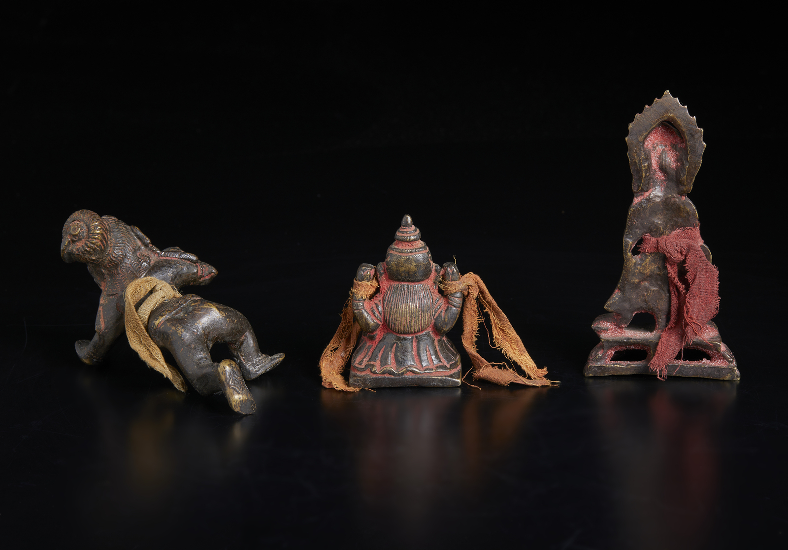 Arte Indiana A group of three devotional bronzes India, early 20th century . - Image 2 of 3