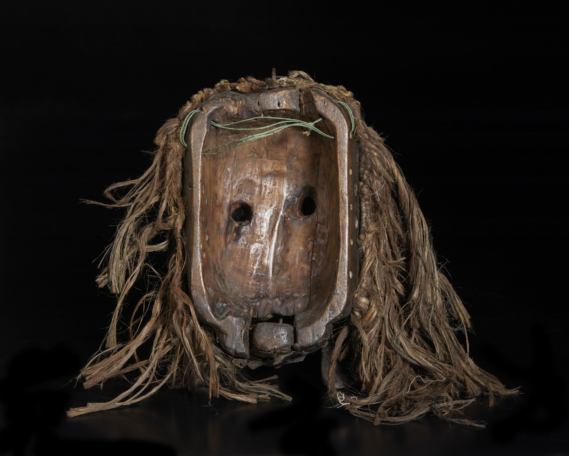 Arte africana Ivory Coast, Wè ( Guerè ) or BeteMask with movable jaw made of wood and leather.Wood, - Image 5 of 5