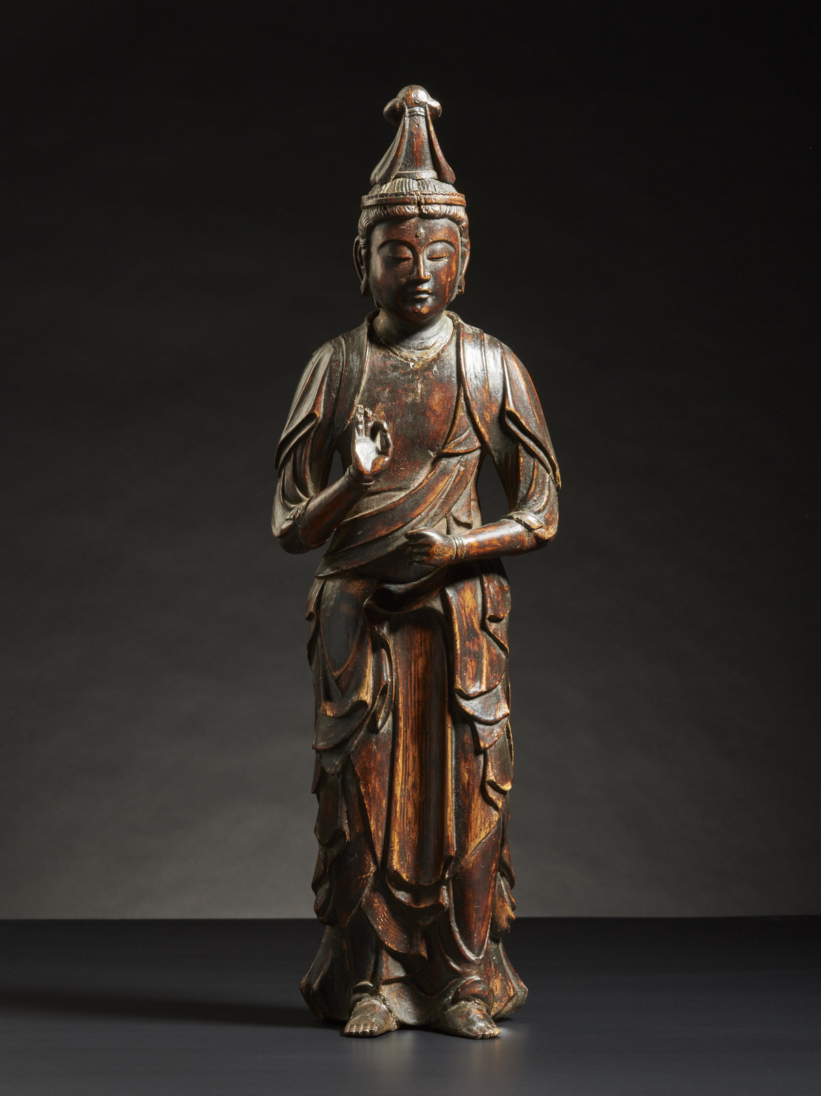 Arte Cinese A wooden figure of Guanyin Japan, 19th century .