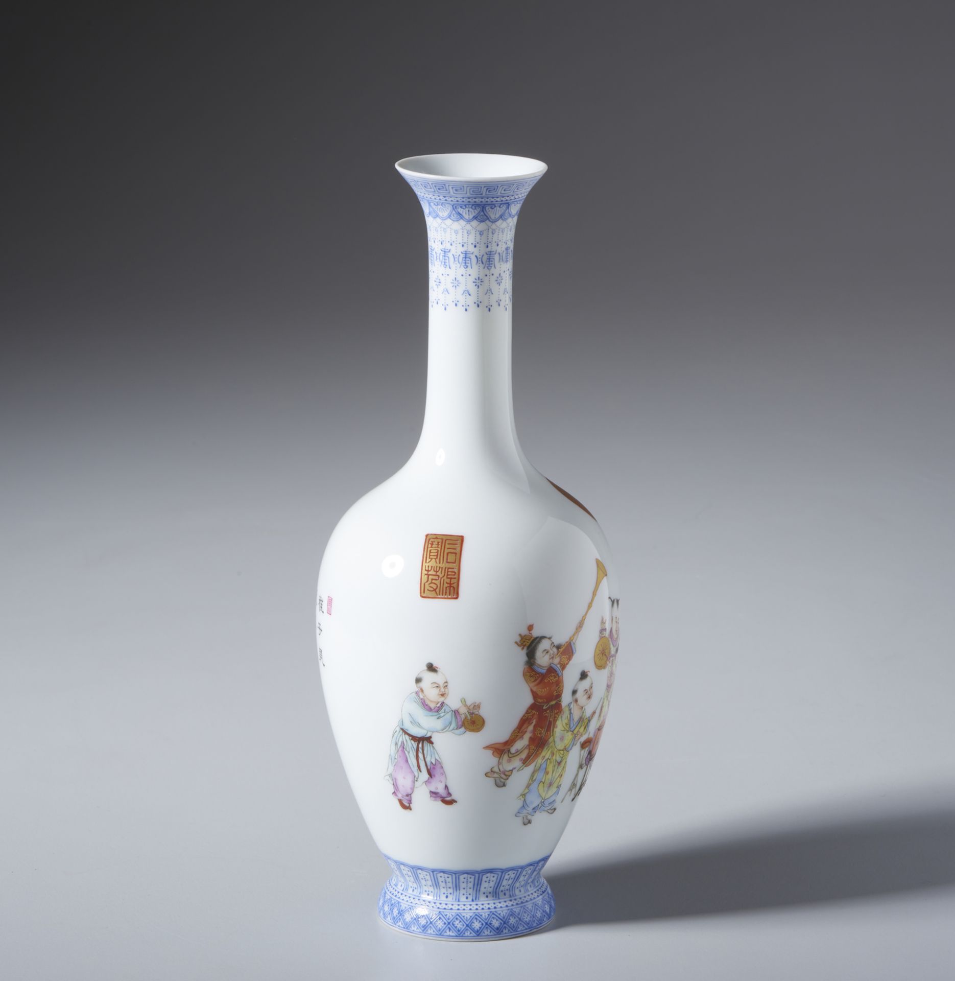 Pink family liuyeping vase. China, Republic period, early 20th centuryCm 9,00 x 23,50 - Bild 4 aus 5