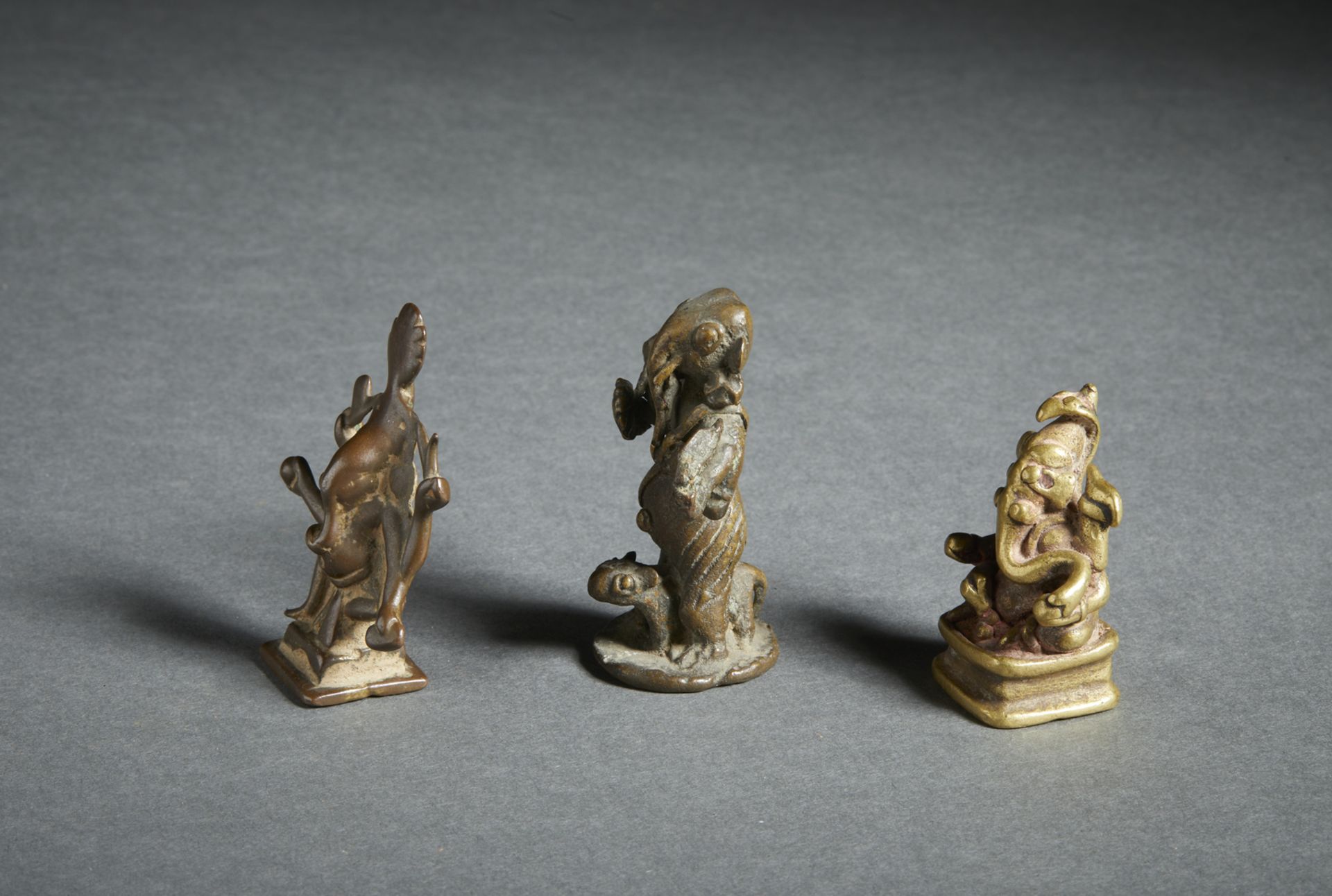A group of three copper alloy figures of Ganesh Southern India, 18th and late 19th century Cm 5,00 x - Image 2 of 2