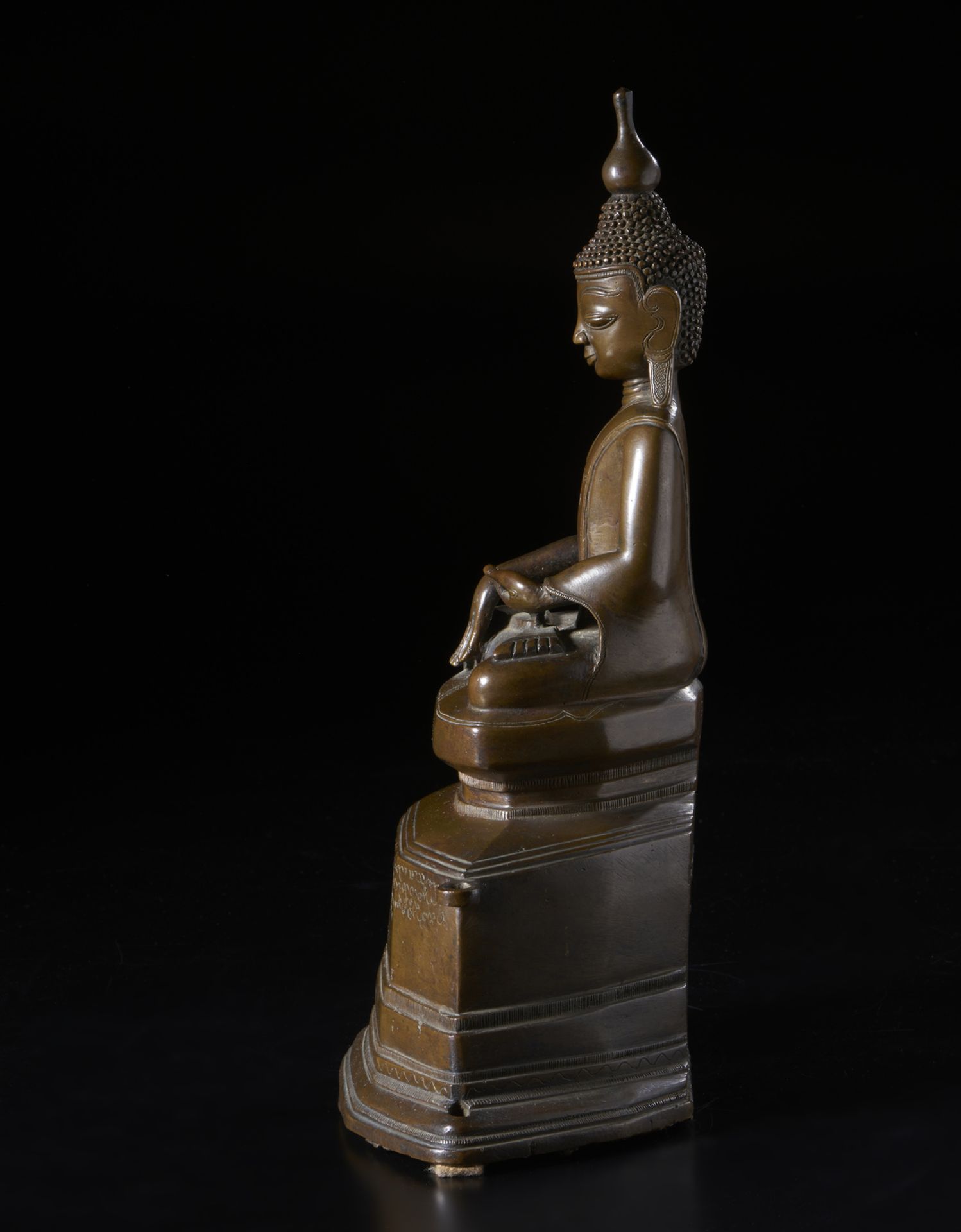 A bronze figure of Buddha Burma, 18th century Bronze casting depicting the historical Buddha - Image 3 of 5