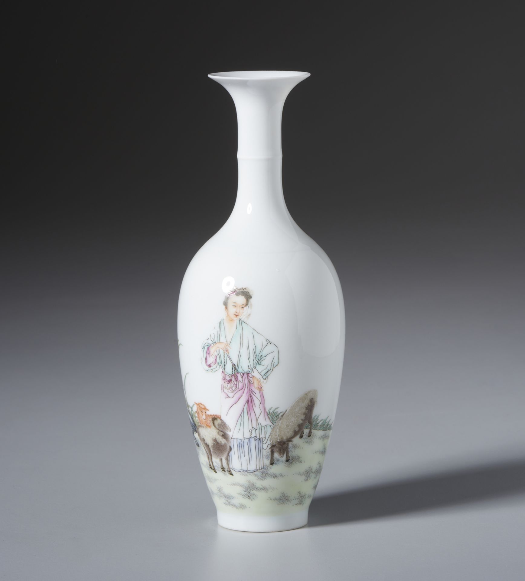 Porcelain Liuyeping falangcai vase China, Qing, Republic, early 20th centuryCm 7,00 x 18,00