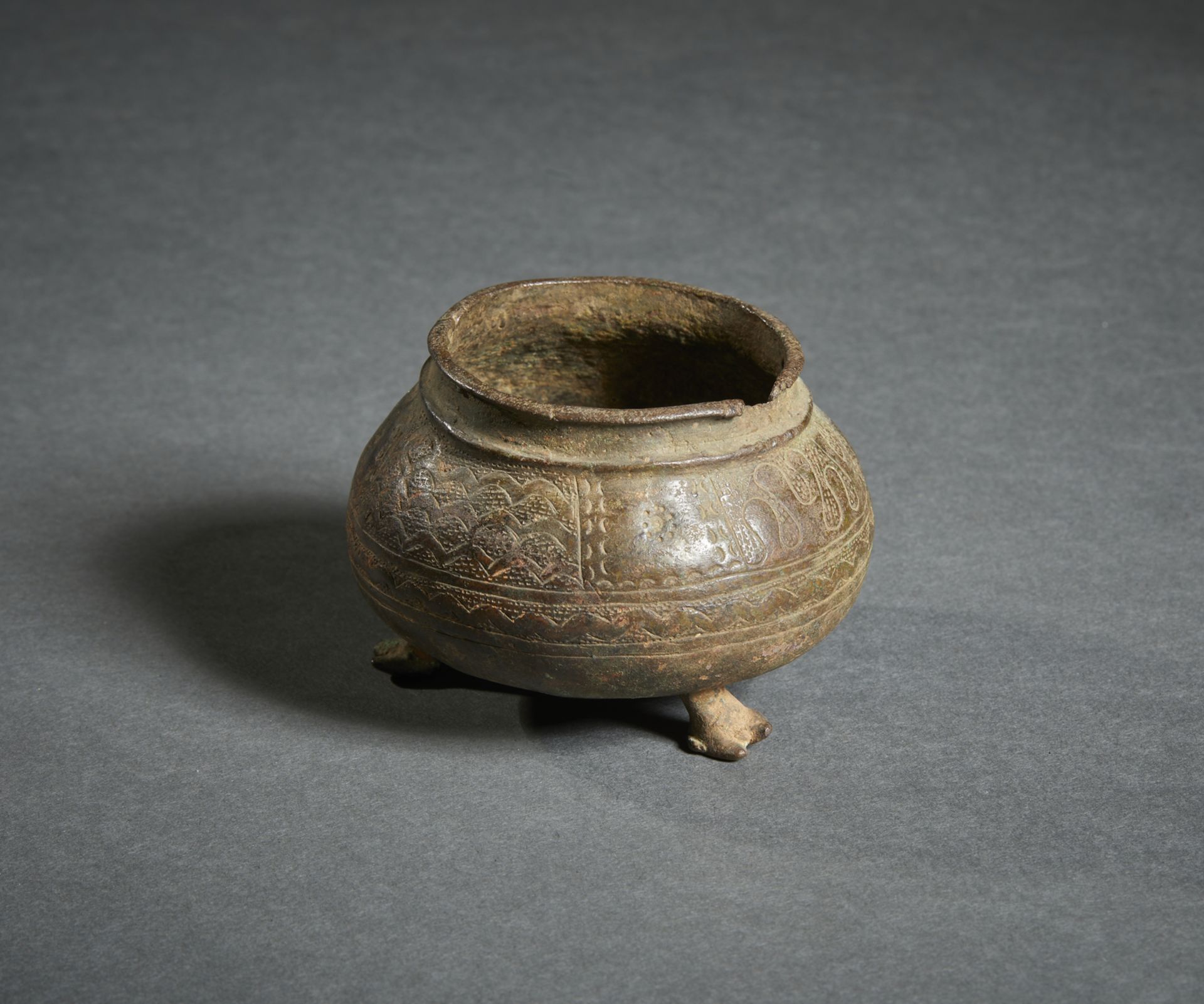 Bronze tripod container Possibly Swat Valley Cm 9,00 x 6,00 - Image 2 of 3