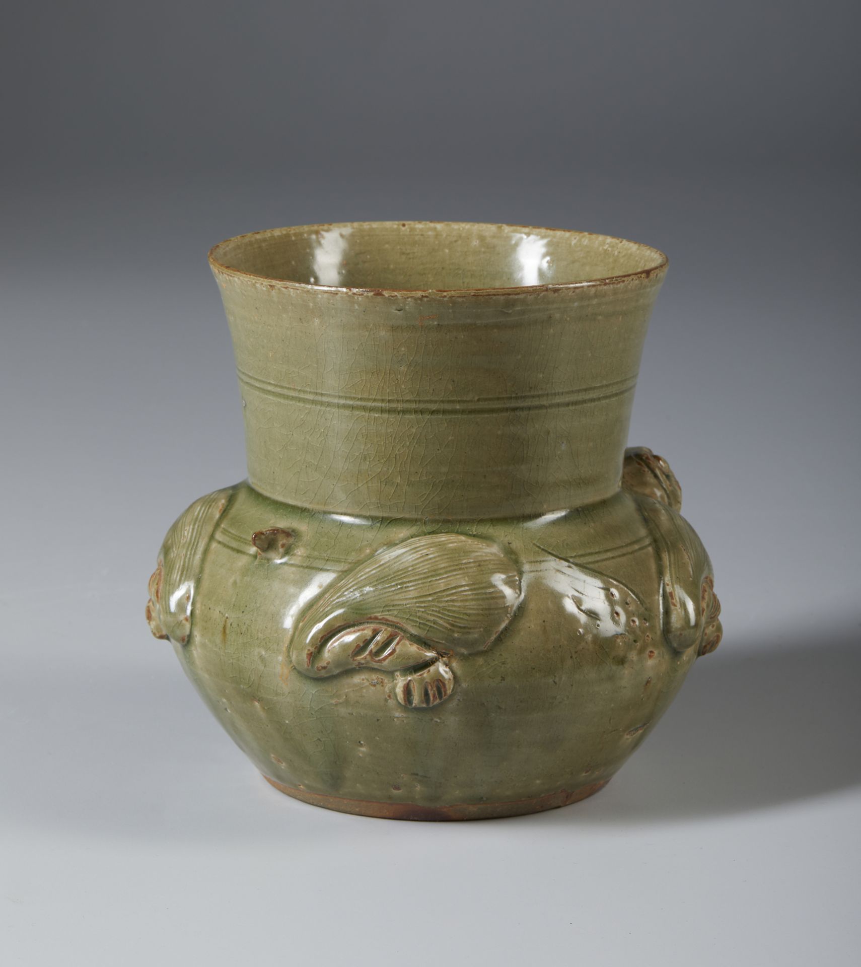 A green glazed pottery vase Vietnam, 29th century or earlier Globular body and truncated conical - Image 3 of 3