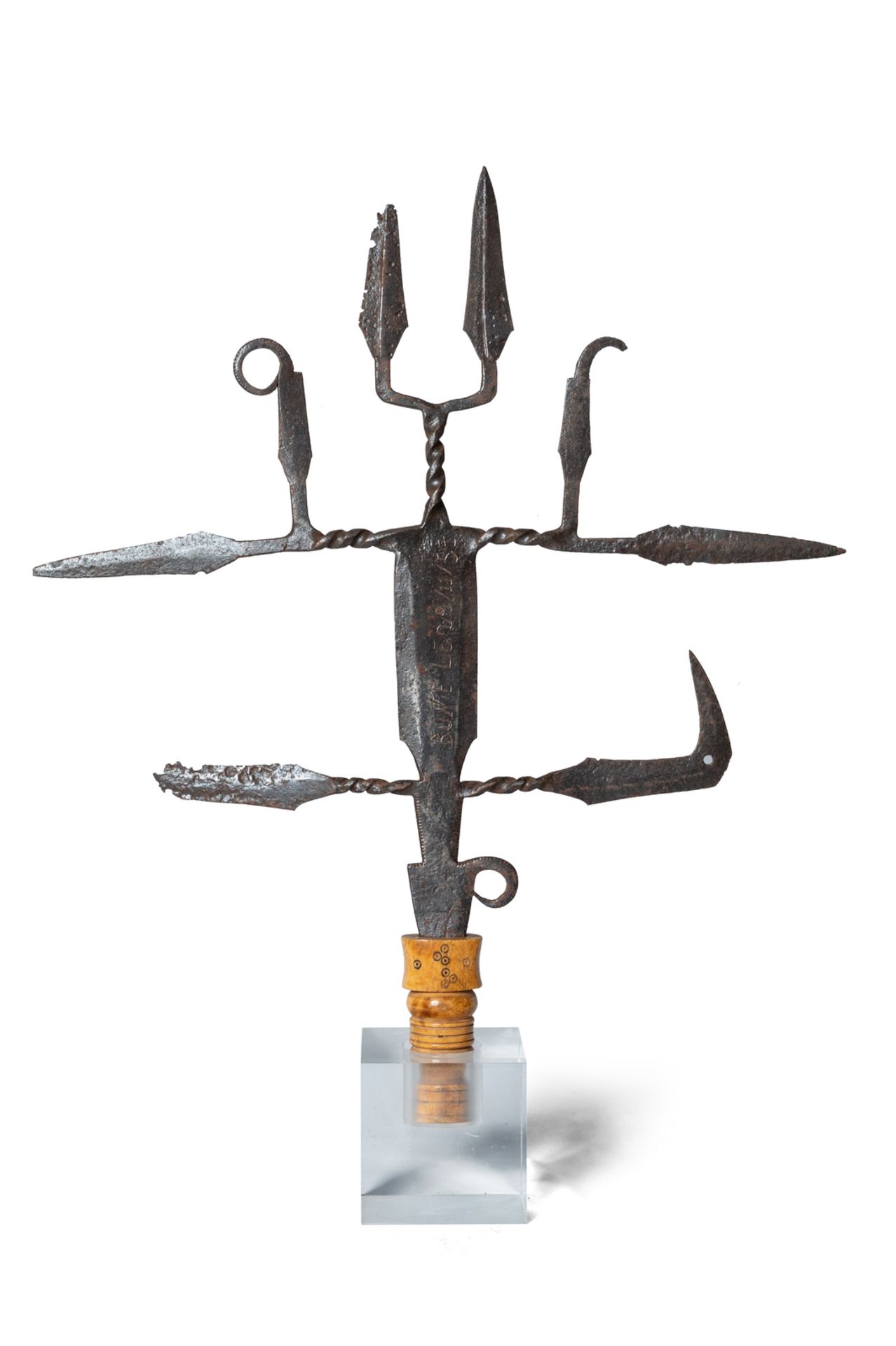 Mangbetu ceremonial knife. Democratic Republic of Congo, 19th century.