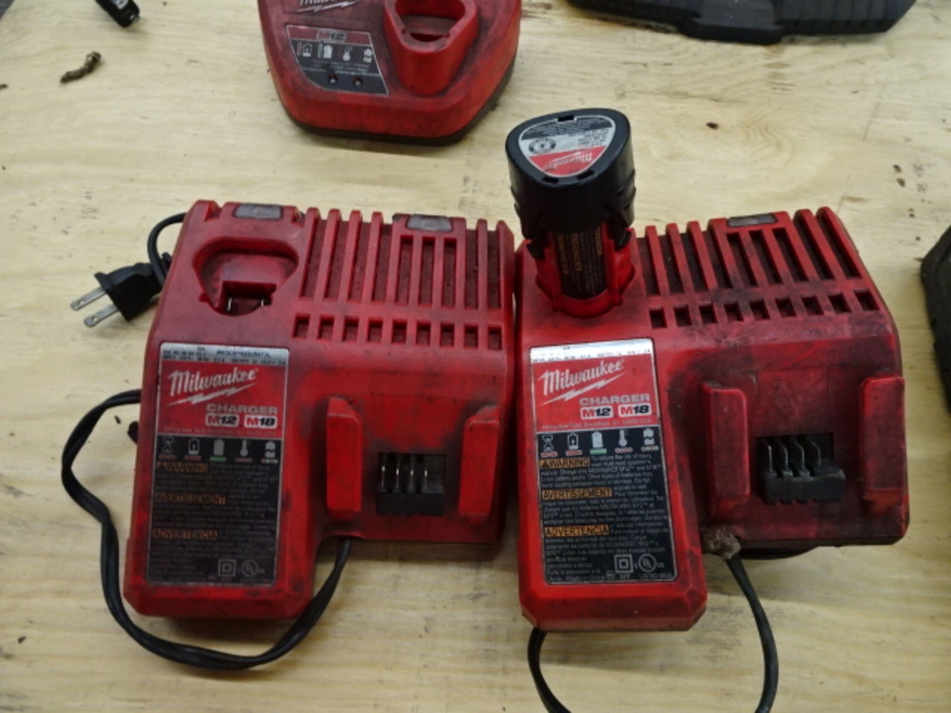 Assorted Milwaukee Battery Chargers - Image 3 of 5
