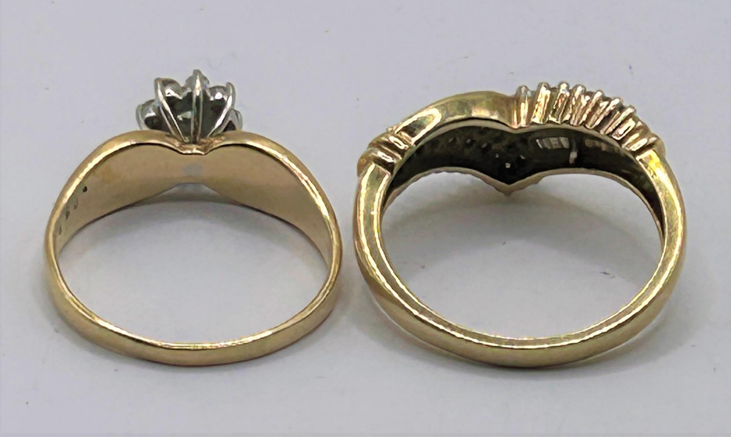 A 9ct gold and diamond cluster ring, ring size R, and another, ring size R (2) 7.5 g all in - Image 3 of 3