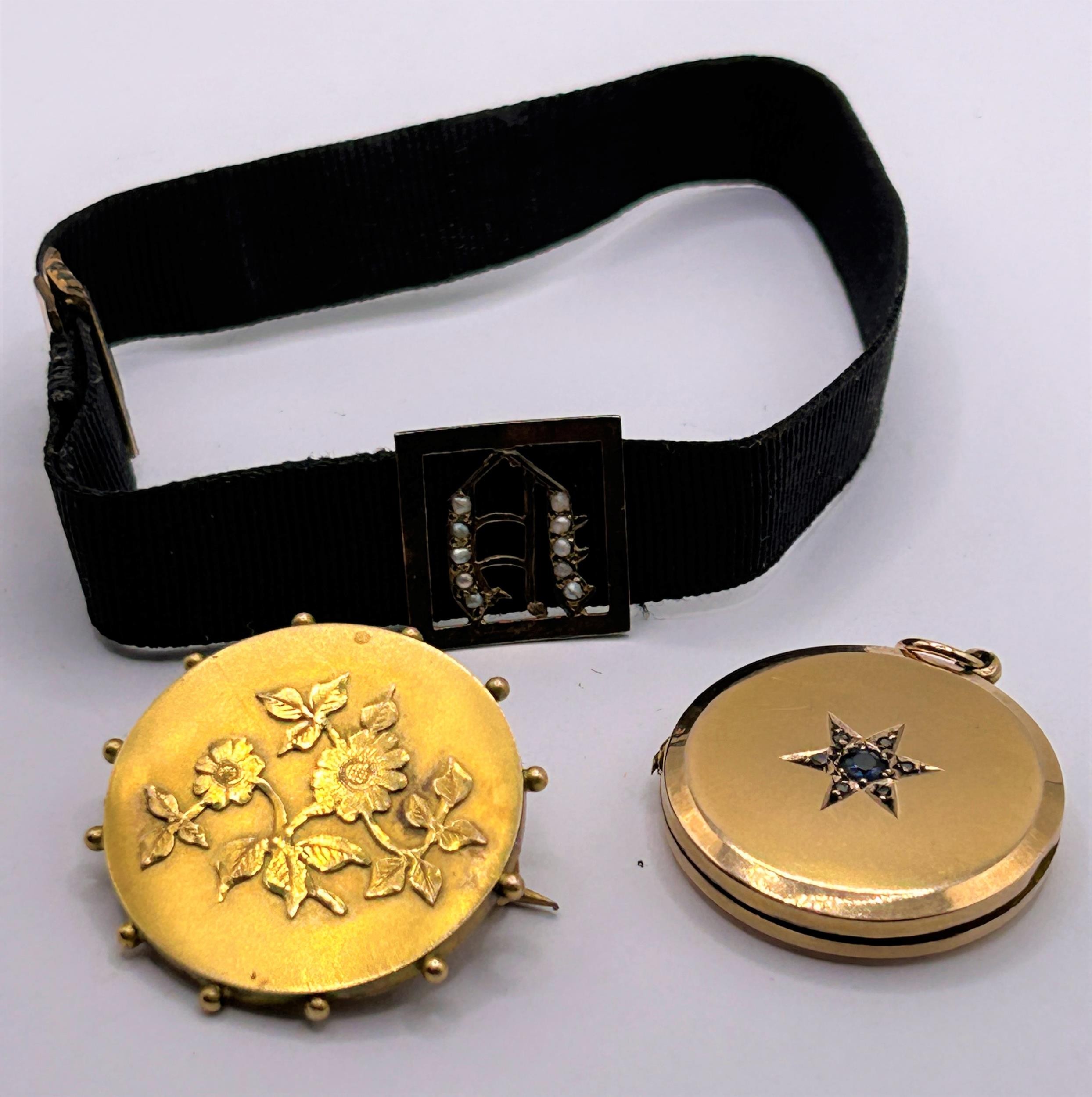 A 9ct gold and sapphire locket, a 9ct gold brooch, a silk bracelet, with a yellow metal and seed