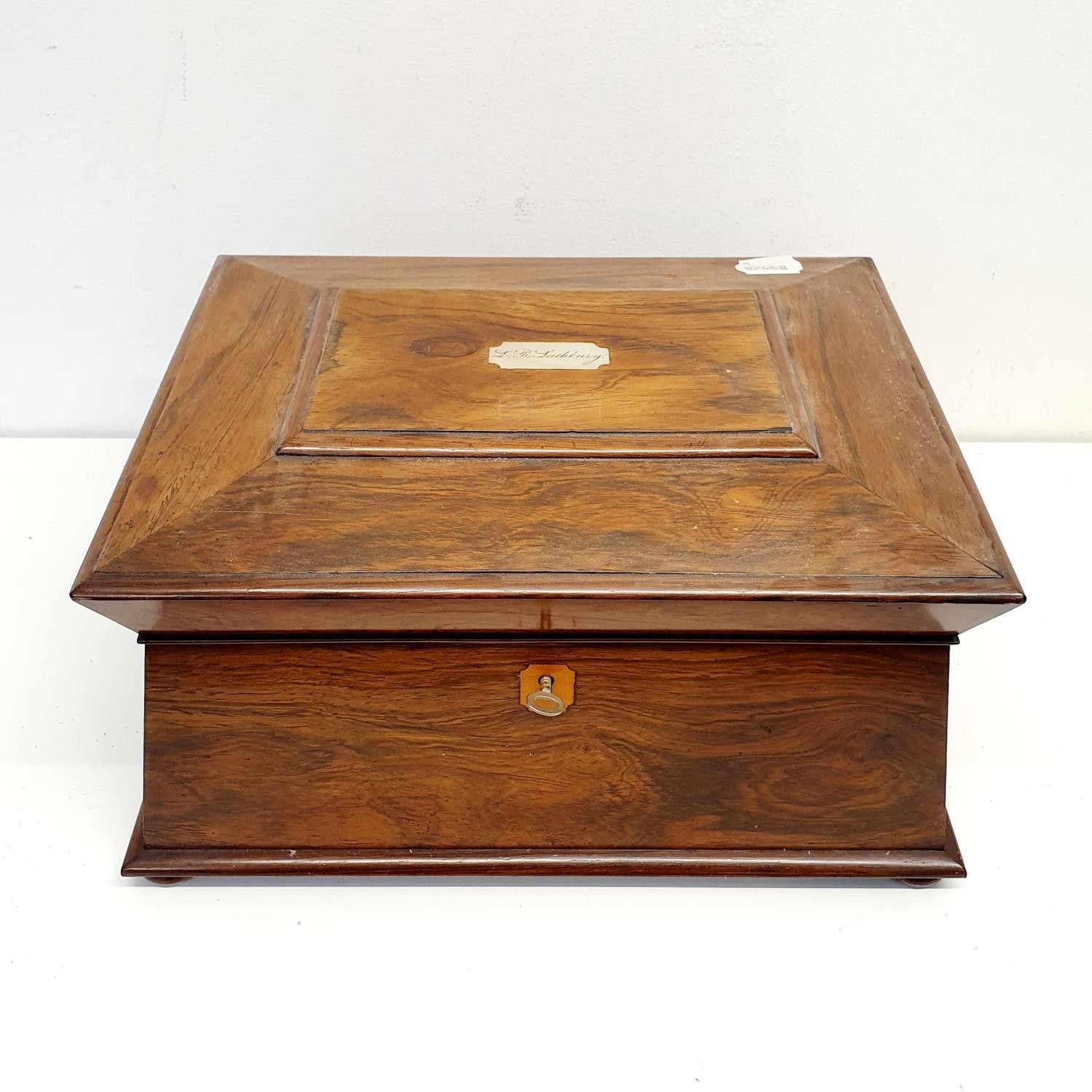 A 19th century rosewood sarcophagus shaped jewellery box, lacking interior, 33 cm wide - Image 3 of 5