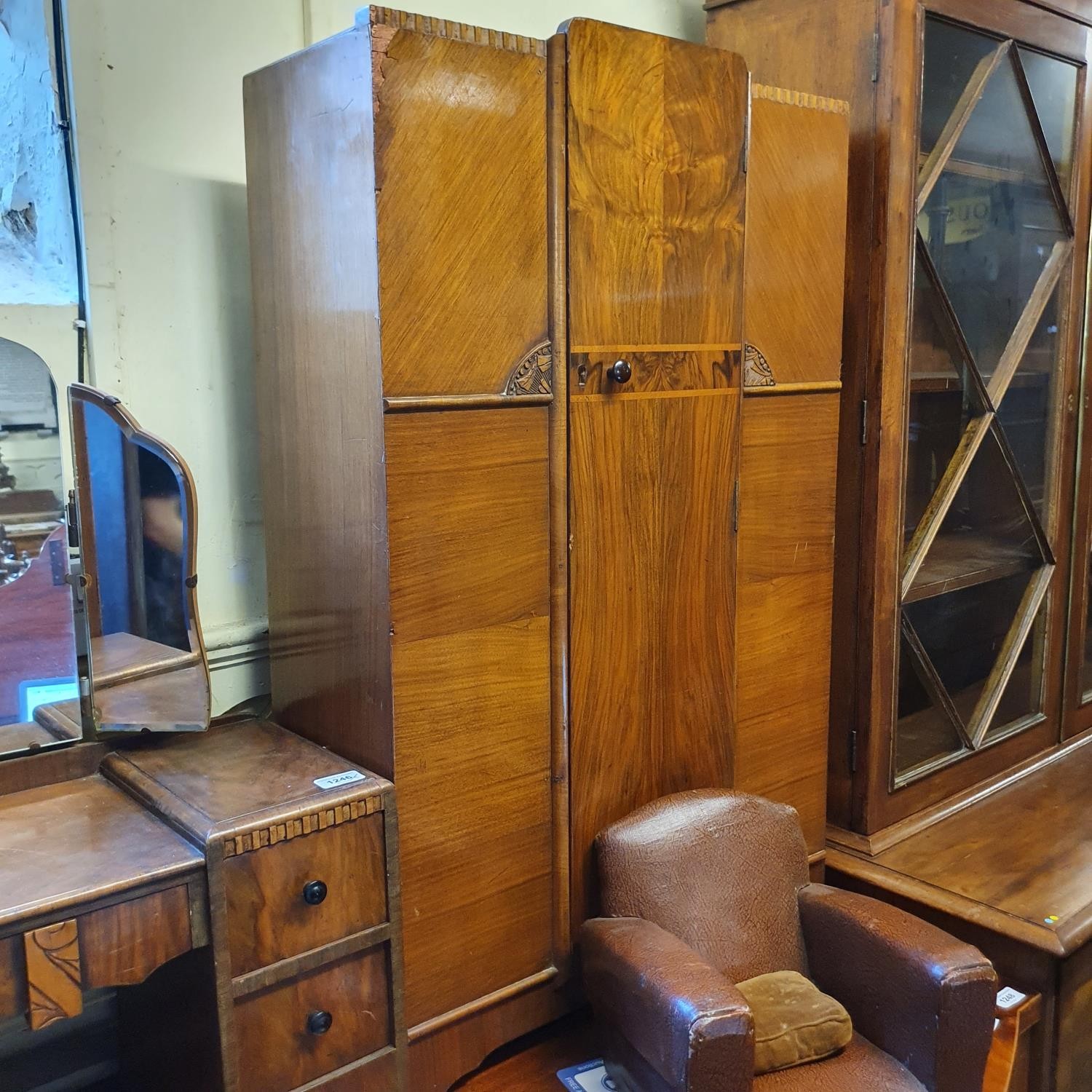 An Art Deco miniature suite of bedroom furniture, comprising two wardrobes, a dressing table, a - Image 5 of 5