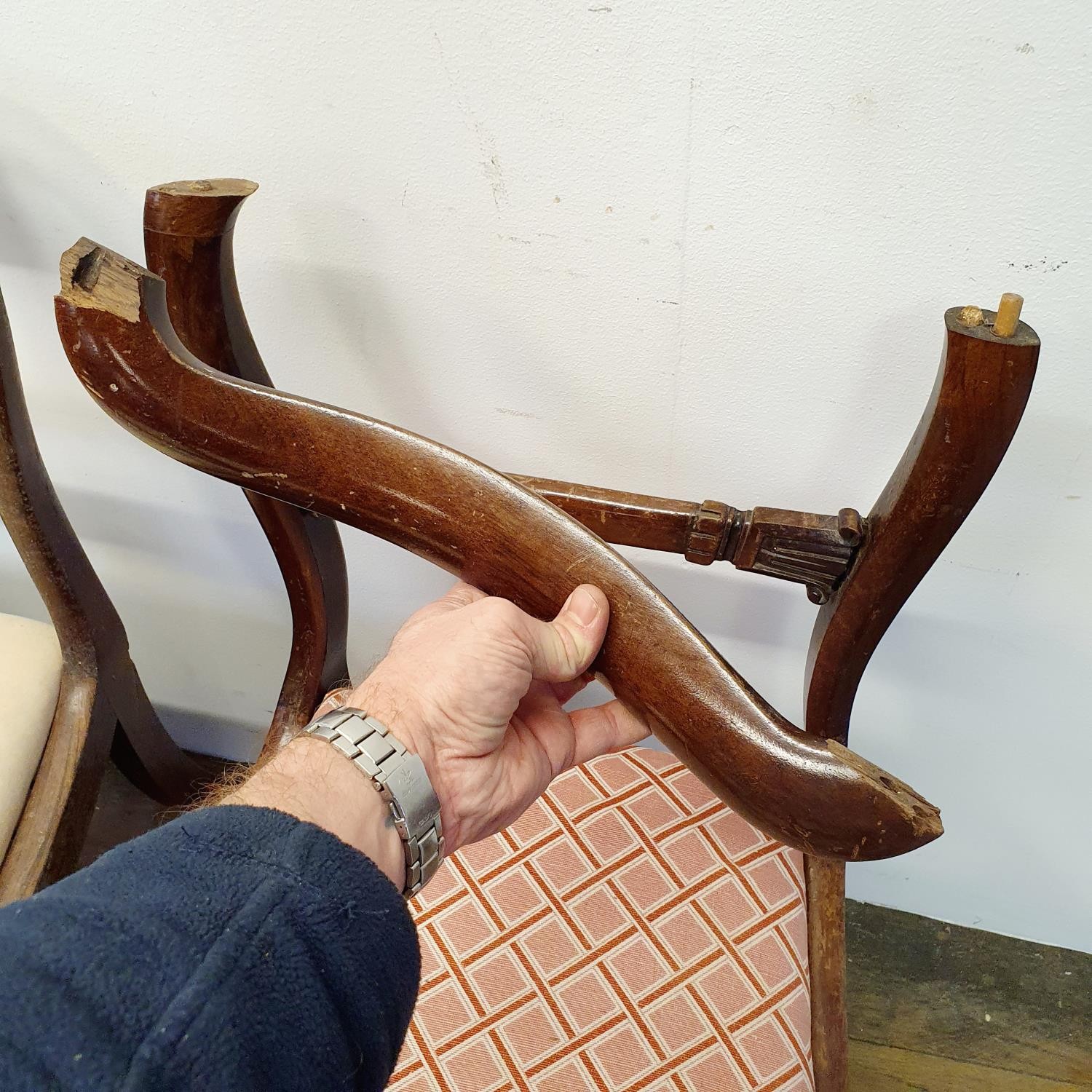 A set of eight 19th century mahogany balloon back dining chairs, with drop in seats, on turned - Image 4 of 6