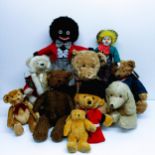 Assorted teddy bears (box) Provenance: From a vast single owner collection from a deceased estate in