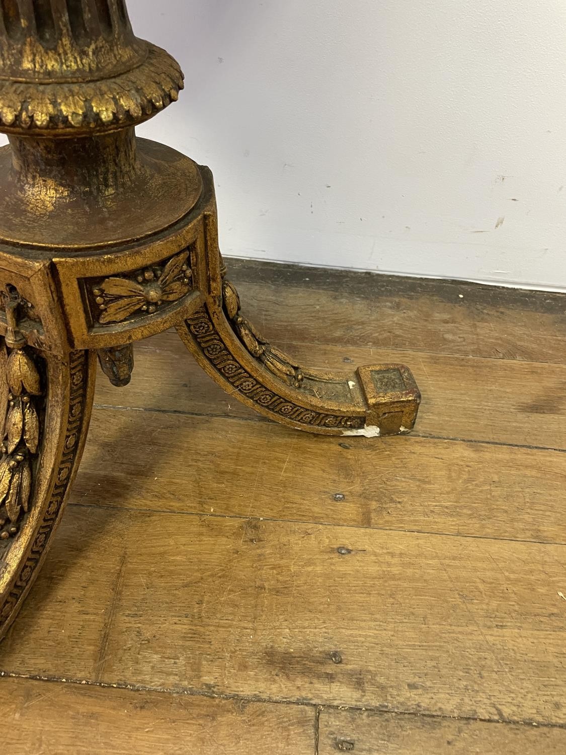 An Empire style carved wood and gesso gilt table, with a marble top, 64 cm diameter Various losses - Image 4 of 5