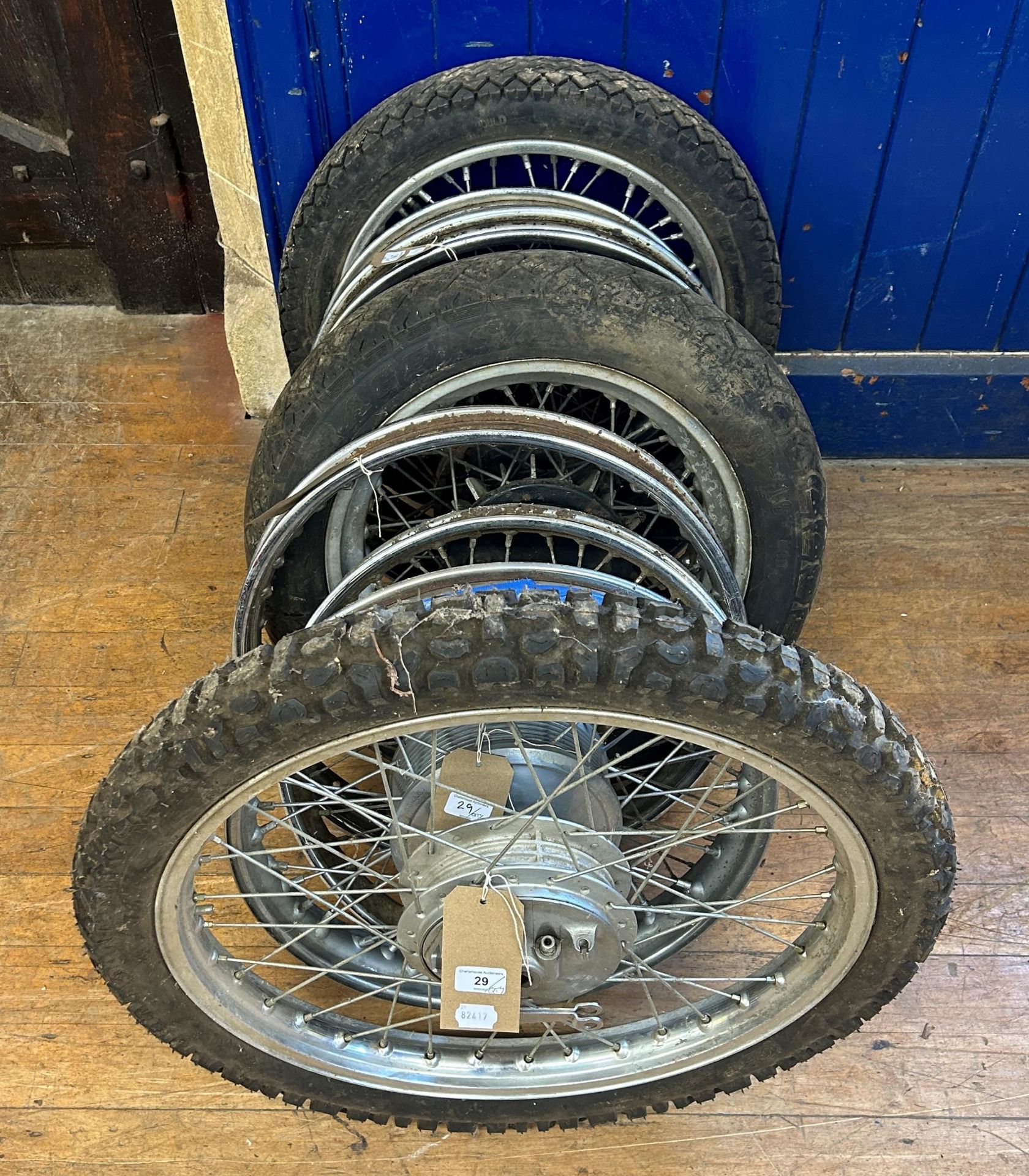 Assorted classic motorcycle wheels and rims (qty) - Image 2 of 5