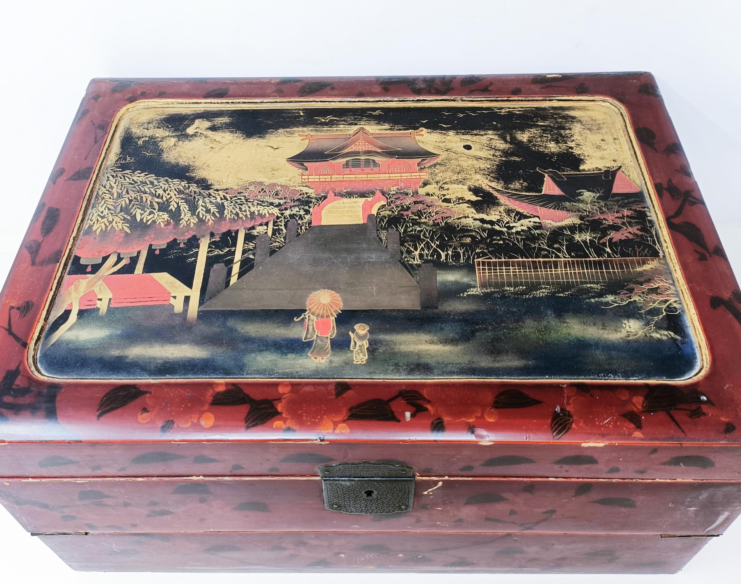 A late 19th/early 20th century Japanese lacquered writing box, 40 cm wide - Image 2 of 11