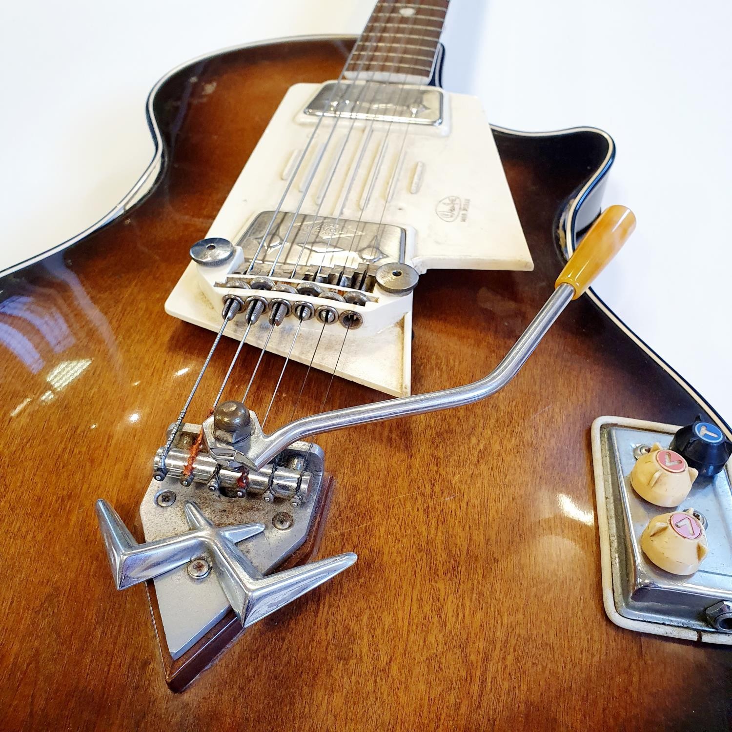 A rare Wandre Davoli electric guitar, 1960s, bought new by the owners late husband All Aluminum neck - Image 5 of 19