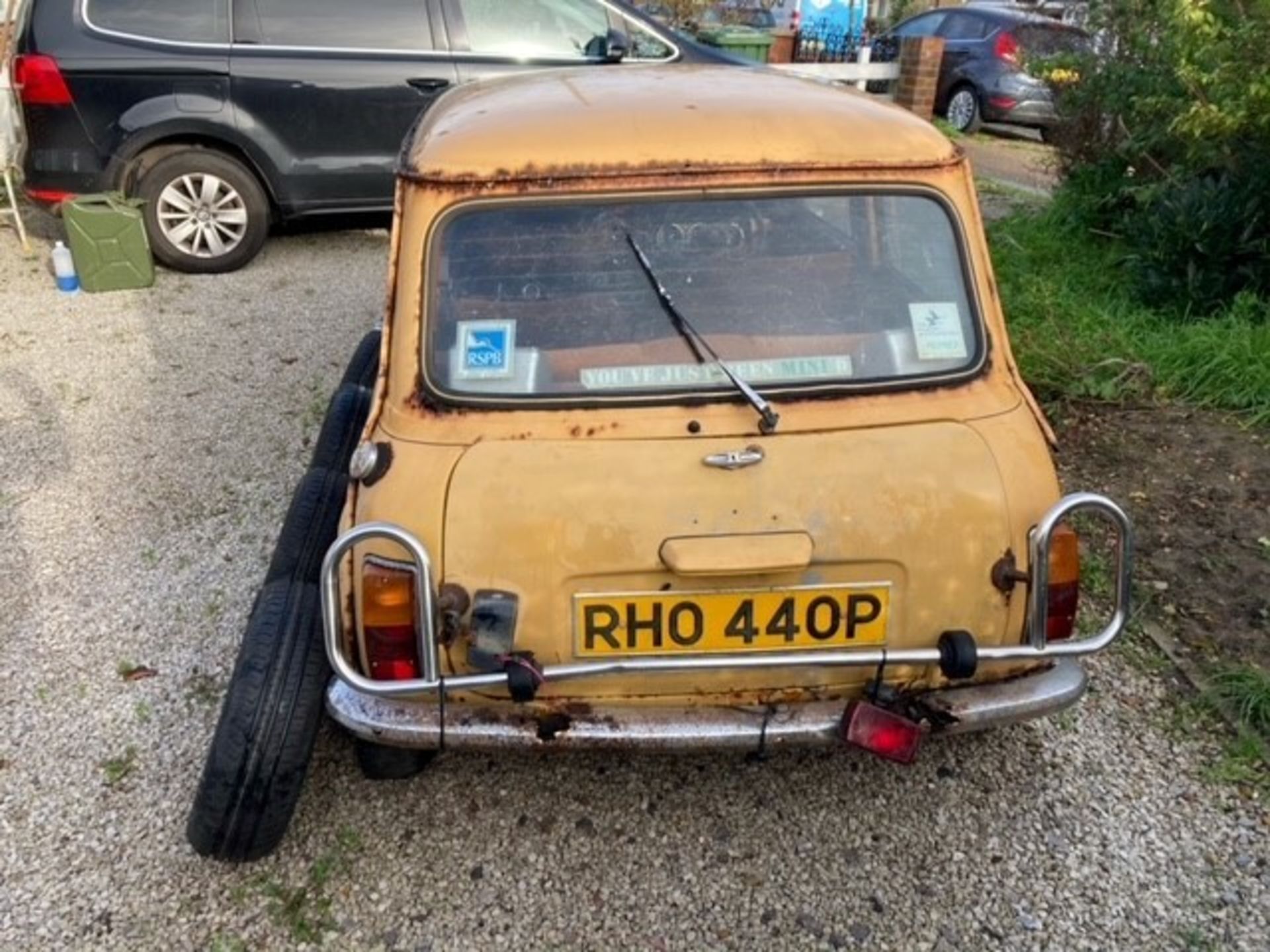 1976 Mini Clubman 1275 GT Registration number RHO 440P Chassis number XE2D2-316484A Engine number - Image 6 of 9