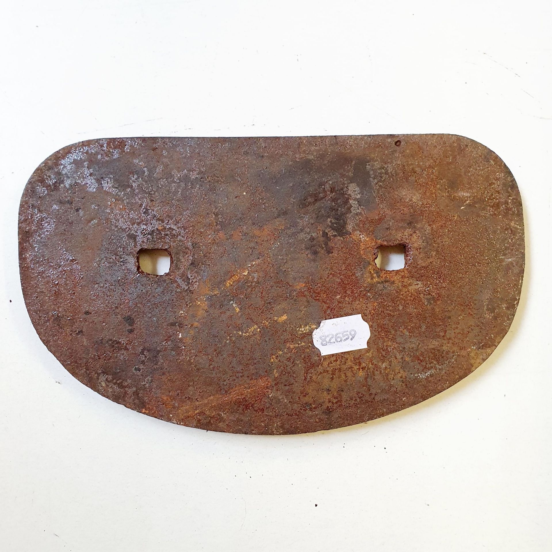 A cast iron locomotive wagon plate, B78244612T, Derby 1960, Lot 3318, 28 x 17 cm Weathered - Image 3 of 3