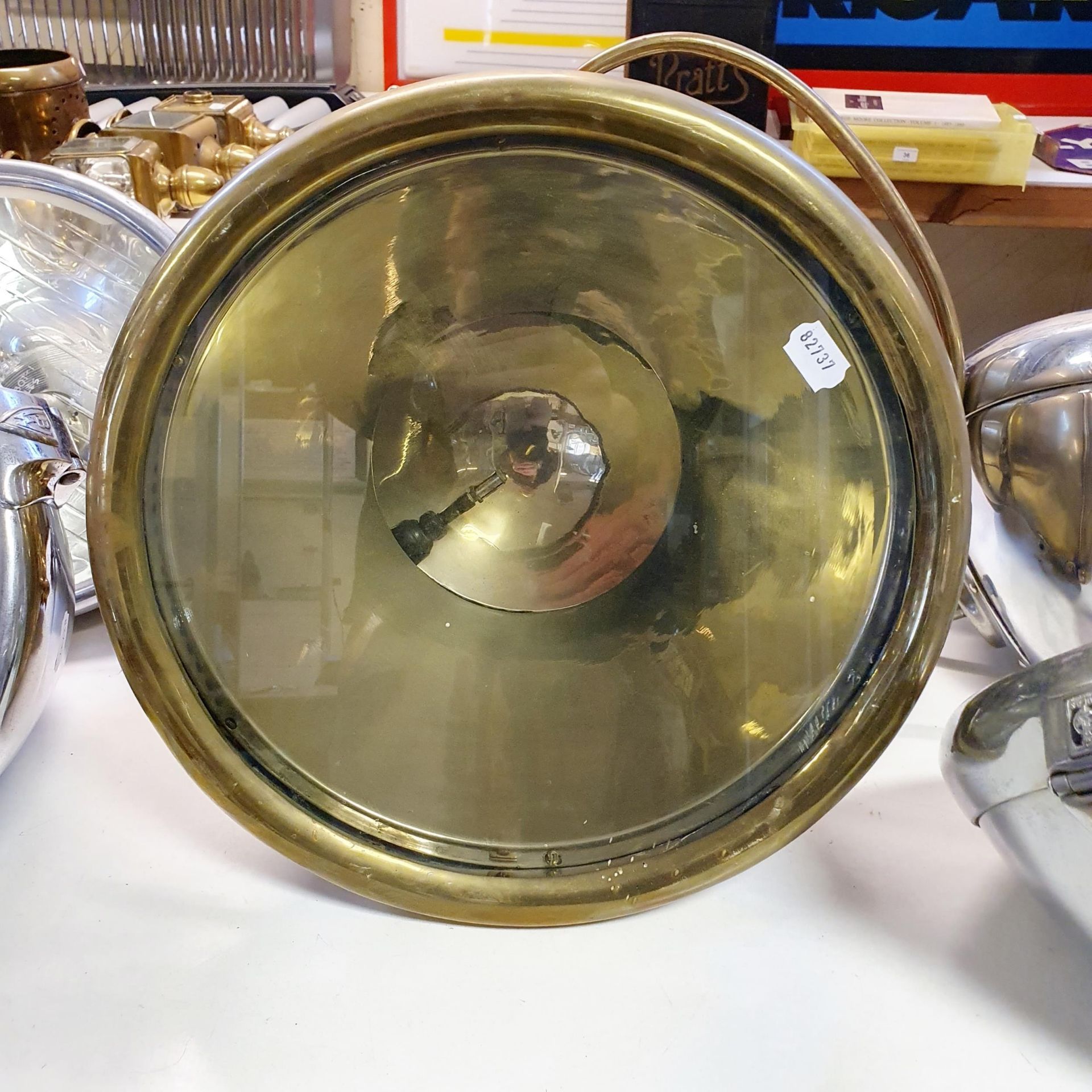 An early 20th century large Willocq Bottin acetylene brass headlamp, with a copper handle, stamped - Image 3 of 5