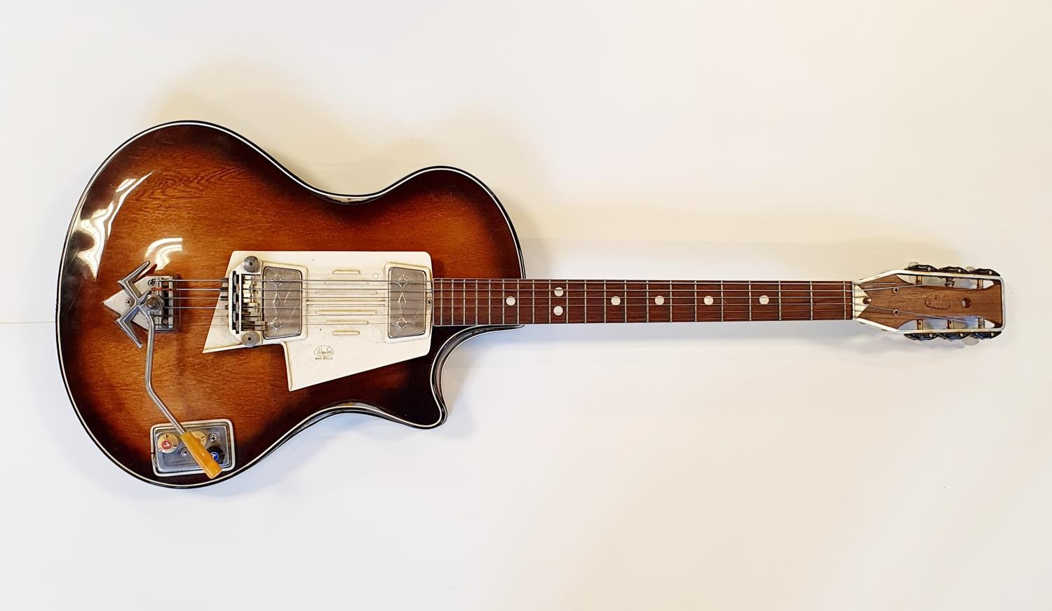 A rare Wandre Davoli electric guitar, 1960s, bought new by the owners late husband All Aluminum neck - Image 3 of 19
