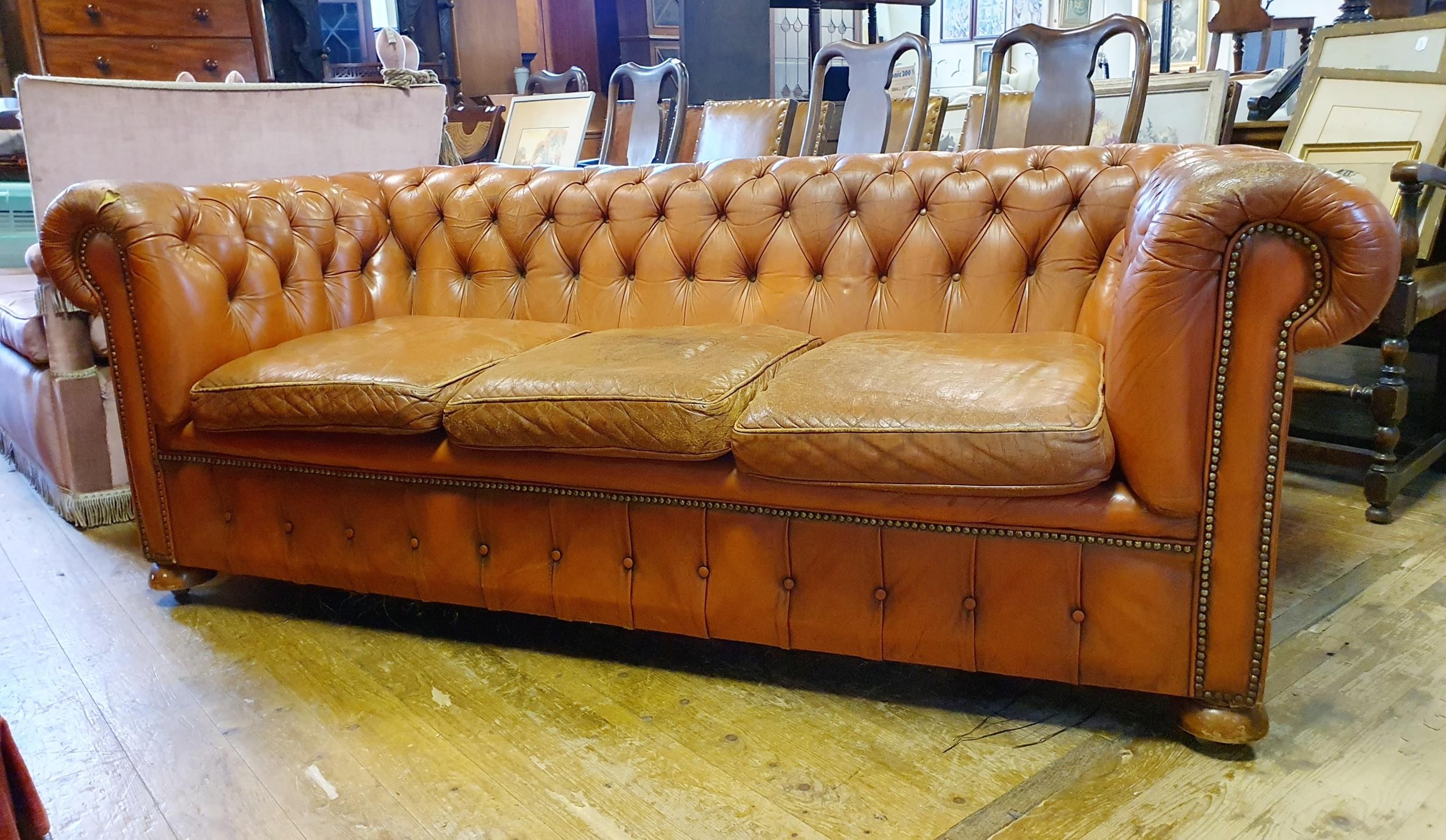 A leather button back Chesterfield sofa, 200 cm wide - Image 2 of 8