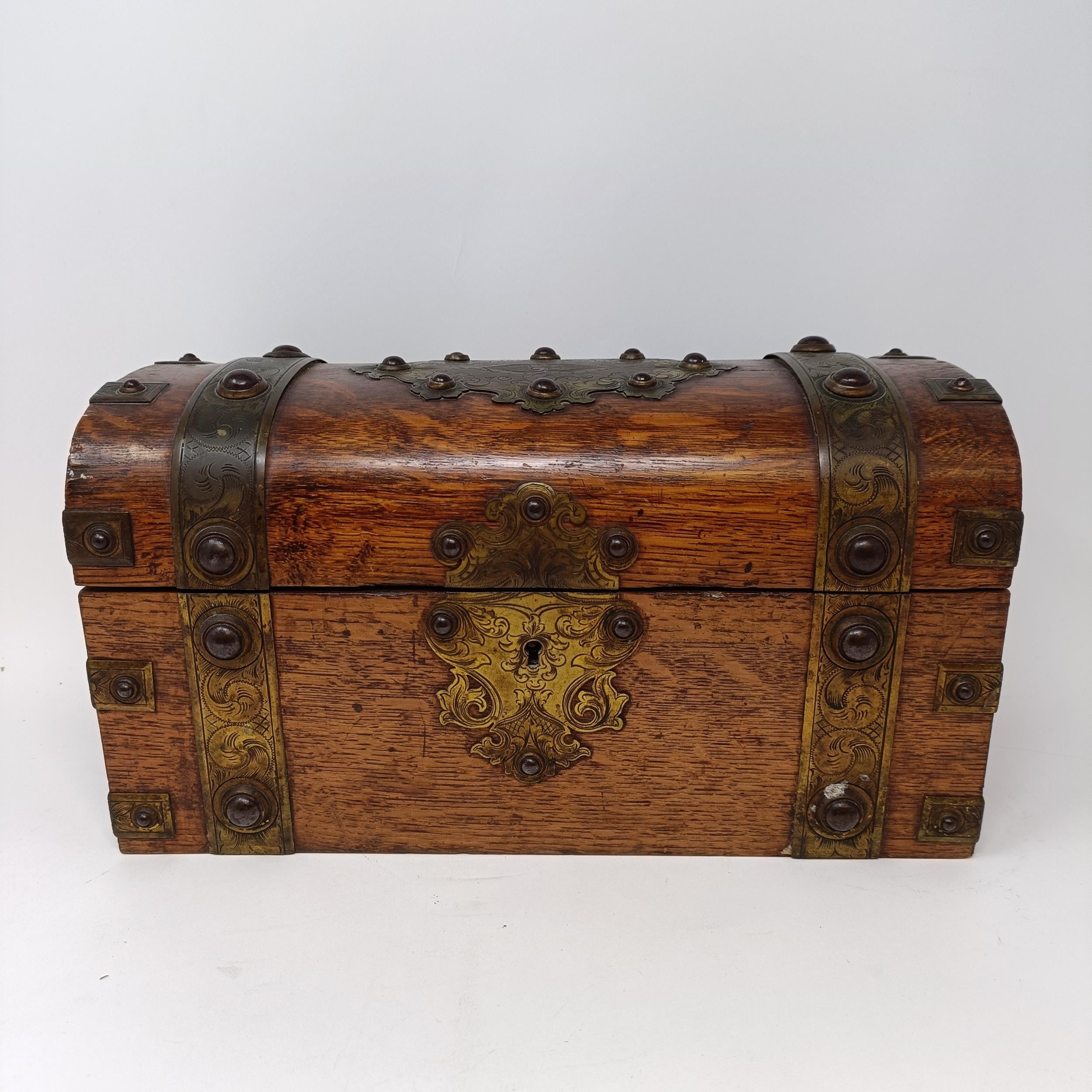 *** Withdrawn***A 19th century oak and brass bound tea caddy, with a hinge lid to reveal - Image 7 of 11