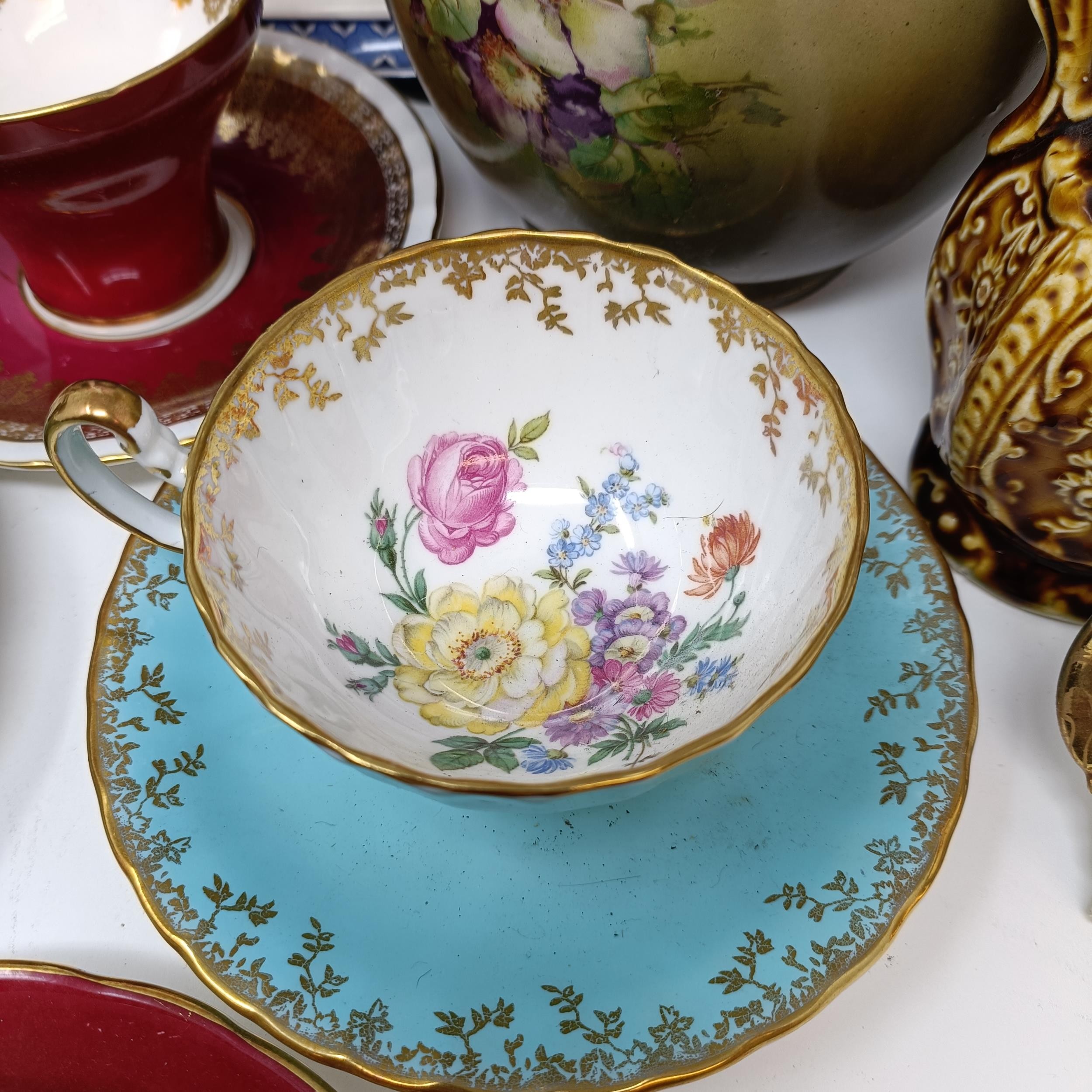 A set of four Aynsley cabinet cups and saucers, assorted other ceramics (2 boxes) - Image 13 of 20