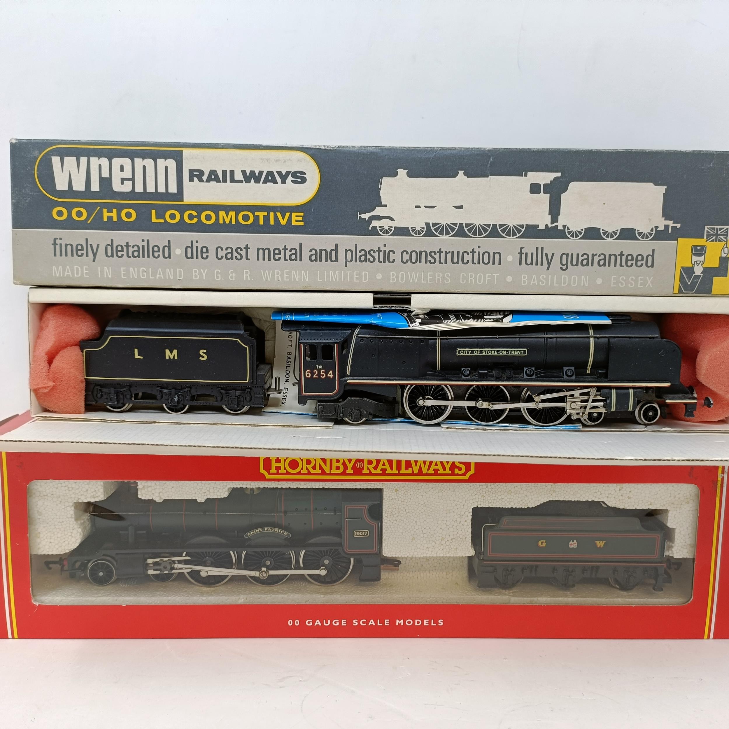 A Wrenn OO gauge 4-6-2 locomotive and tender, No. W2227, a Hornby OO gauge 4-6-0 locomotive and - Image 4 of 7