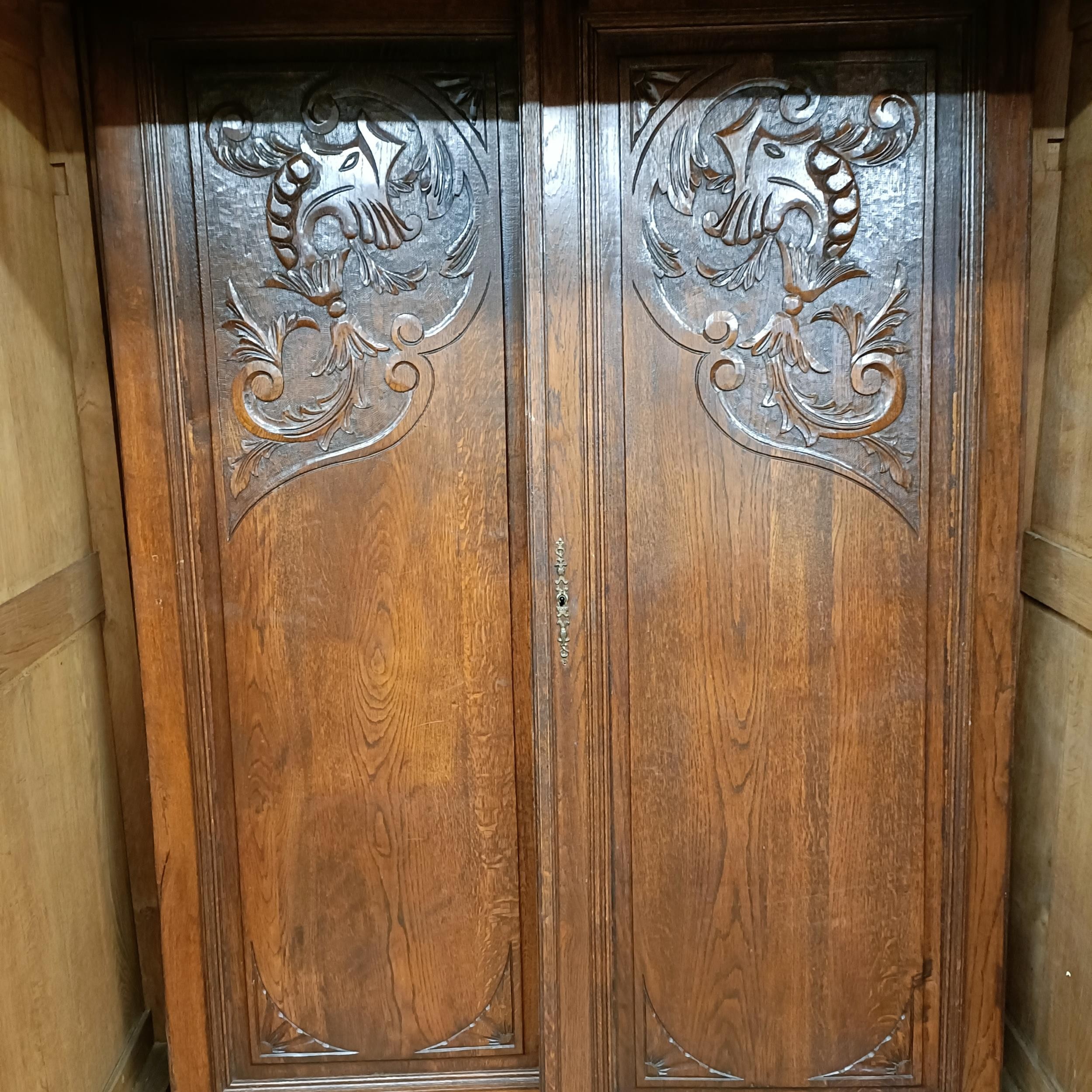 A French carved oak armoire, 150 cm wide - Image 10 of 11