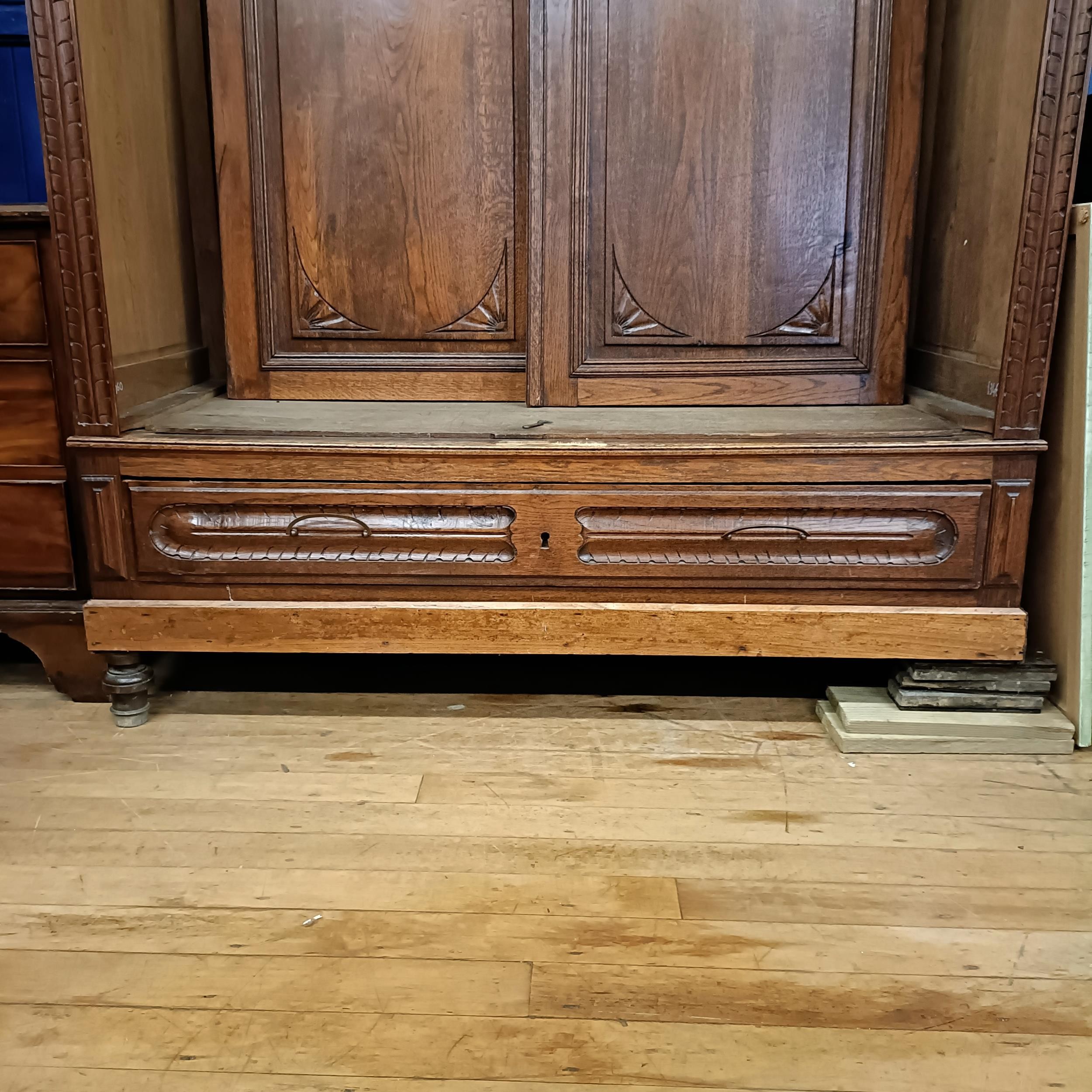 A French carved oak armoire, 150 cm wide - Image 7 of 11