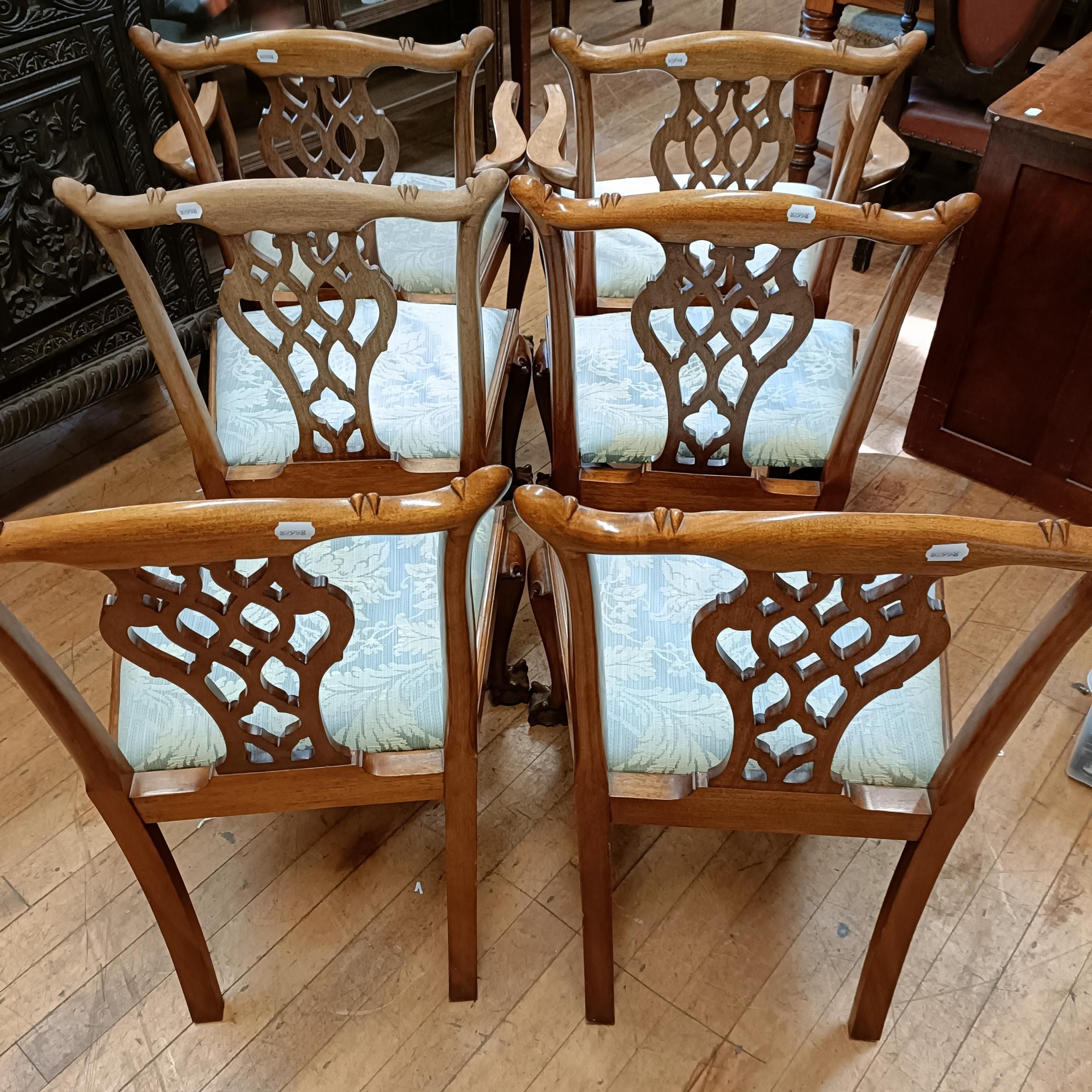 A set of six Chippendale style mahogany dining chairs with pierced splats, drop in seats, cabriole - Image 7 of 9