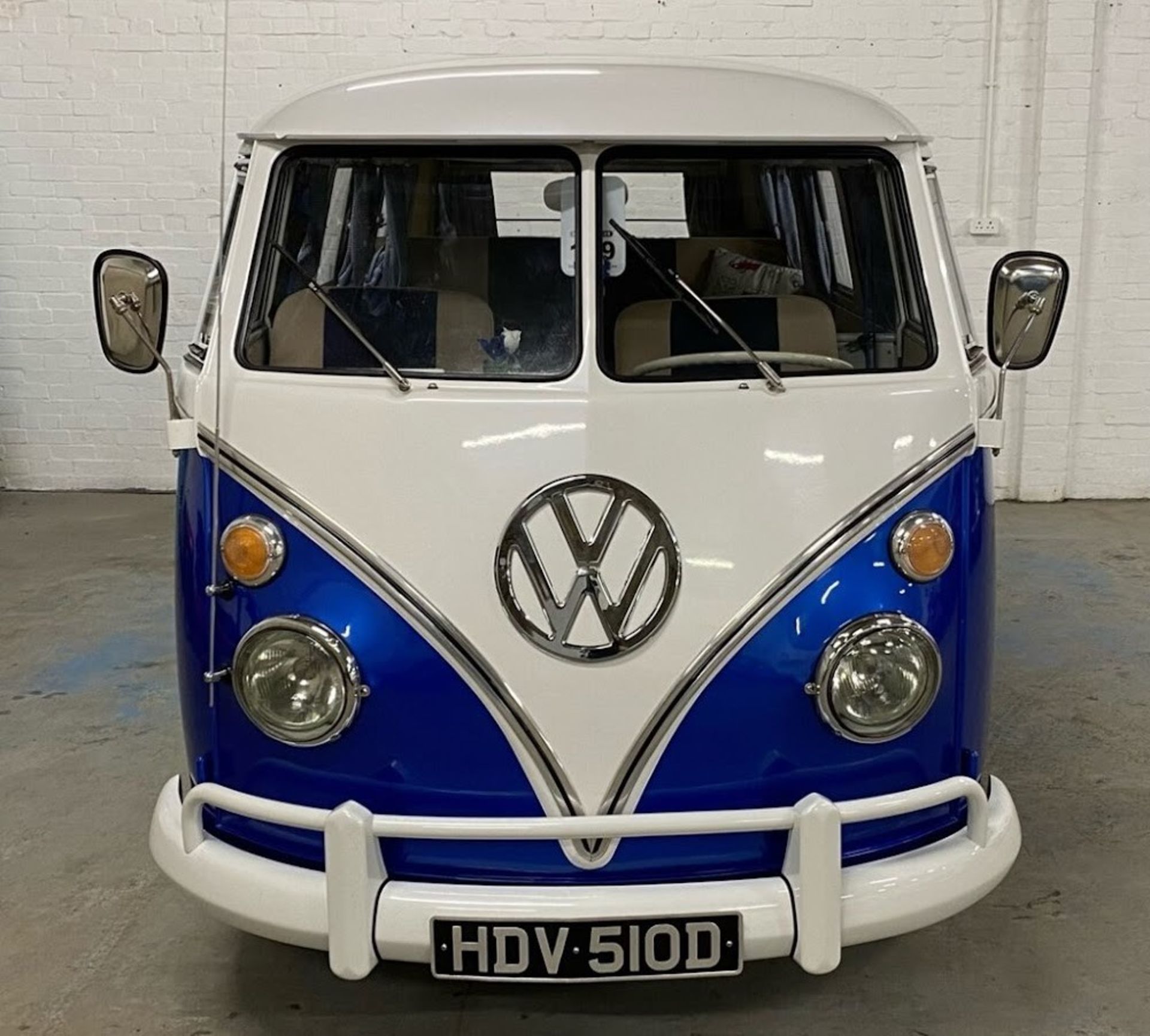 1966 VW 13 Window Deluxe Splitscreen Campervan Registration number HDV 510D Chassis number 256174614 - Image 6 of 25