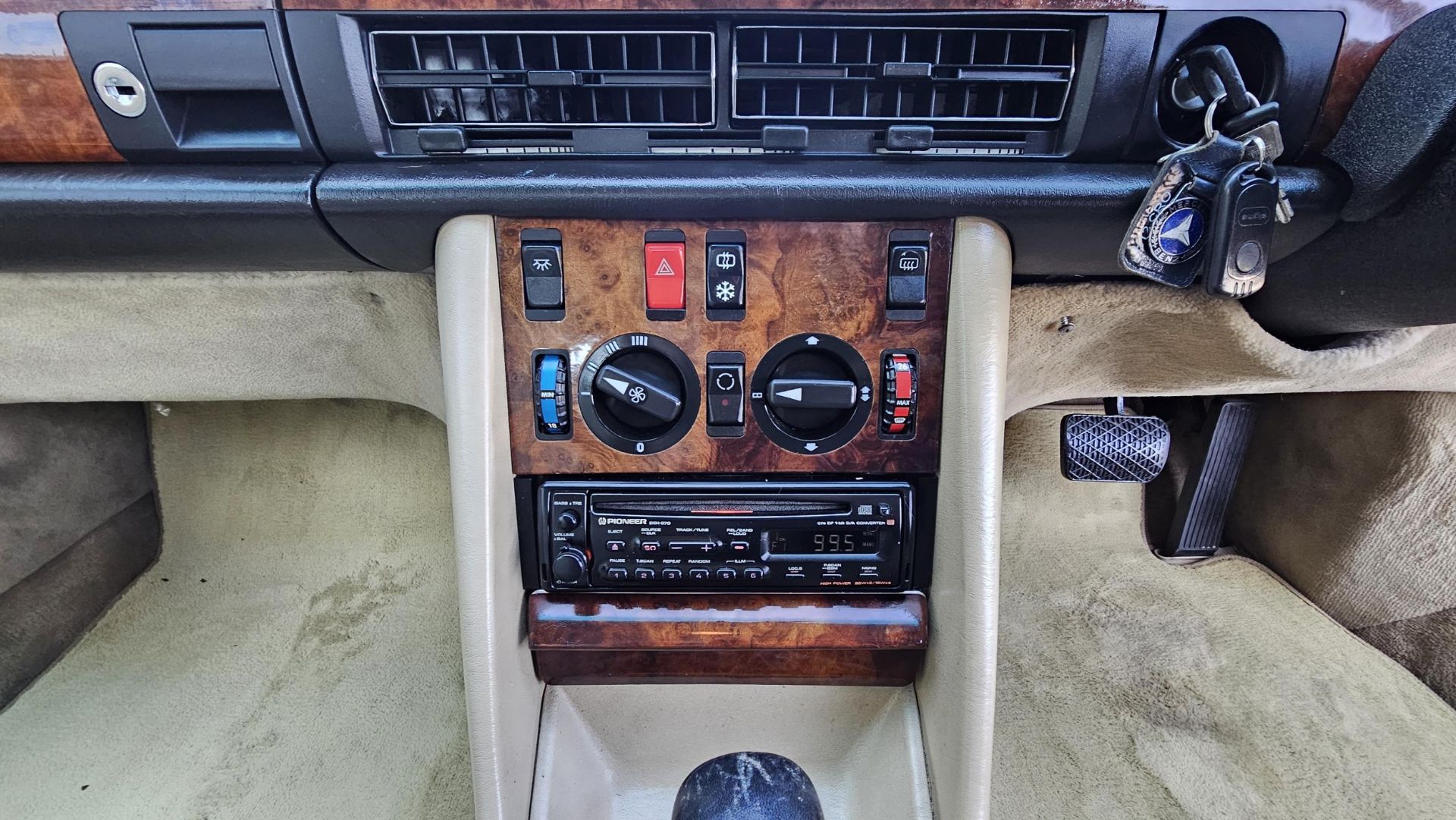 1991 Mercedes-Benz 500 SEL W126 Registration number H12 CRO Smoke silver with a beige leather - Image 28 of 35